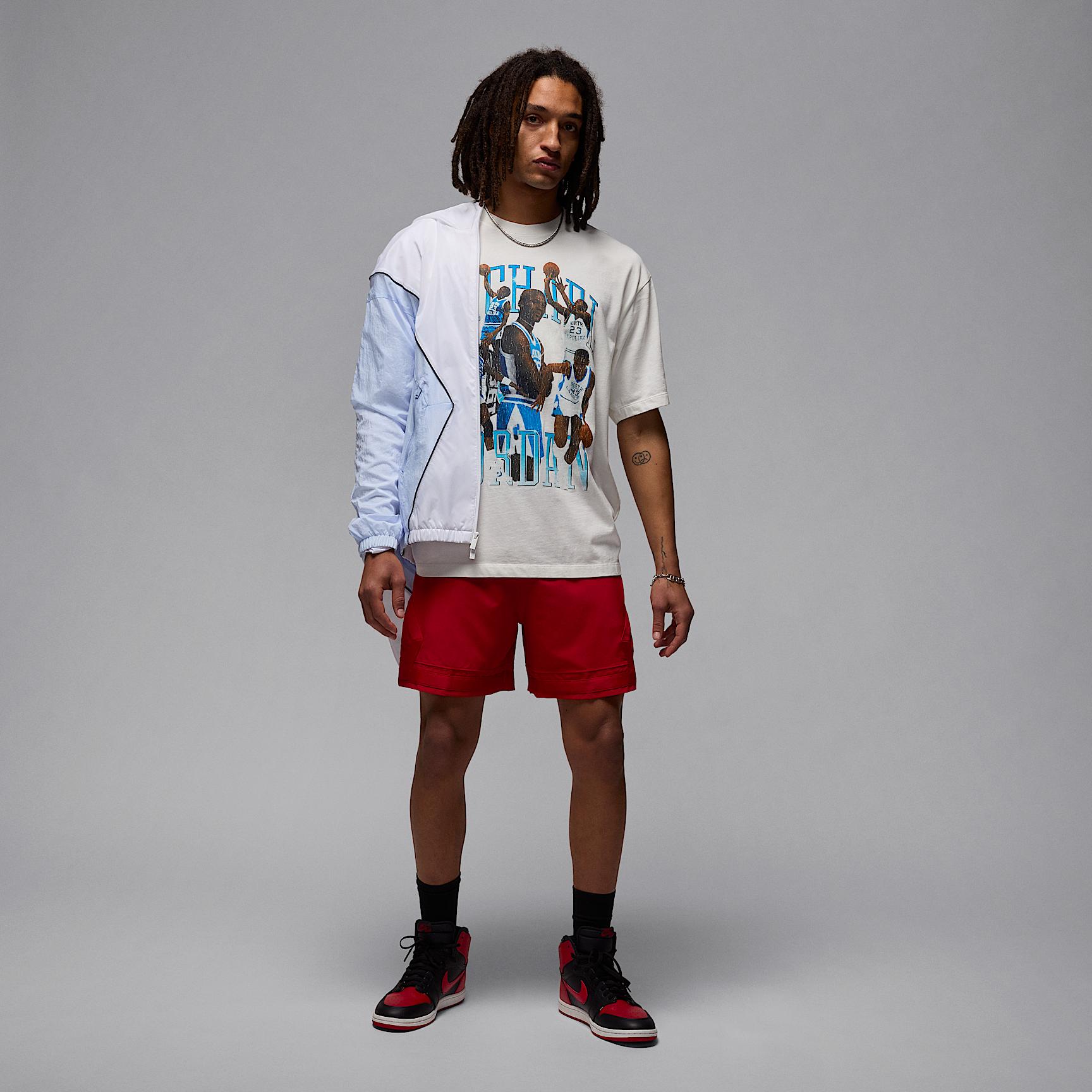Men's Jordan Flight Essentials Graphic T-Shirt Product Image