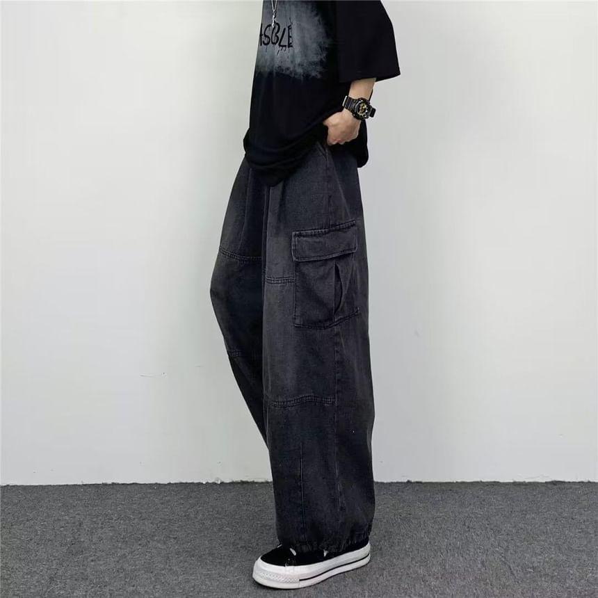 Low Rise Washed Wide Leg Cargo Jeans Product Image