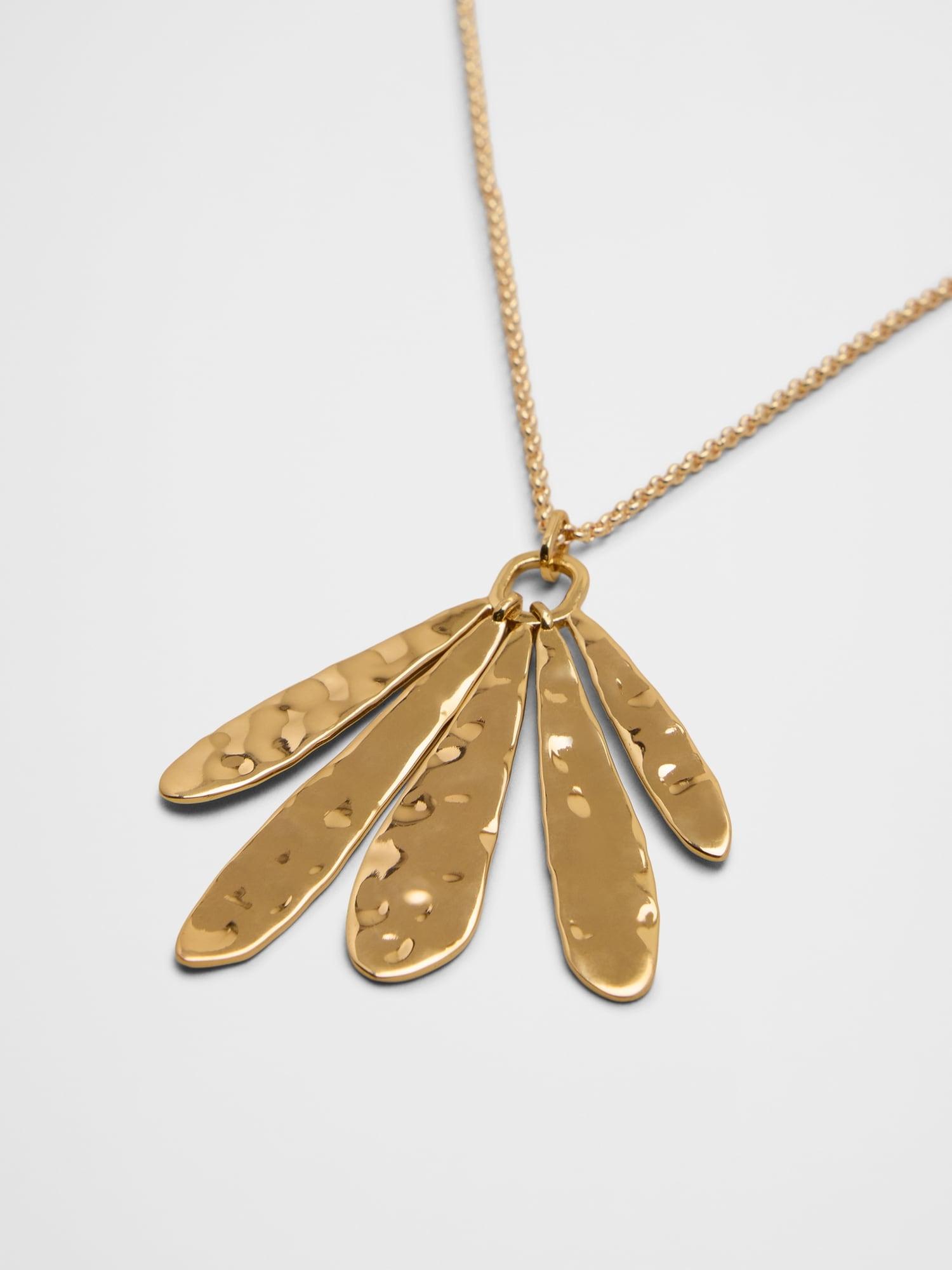 Leaf Pendant Necklace Product Image