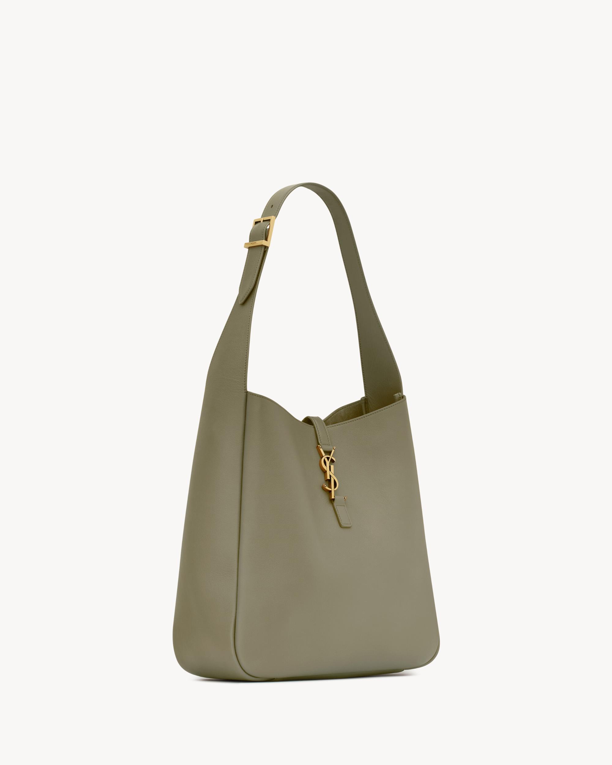 LE 5 À 7 supple LARGE in grained leather Product Image