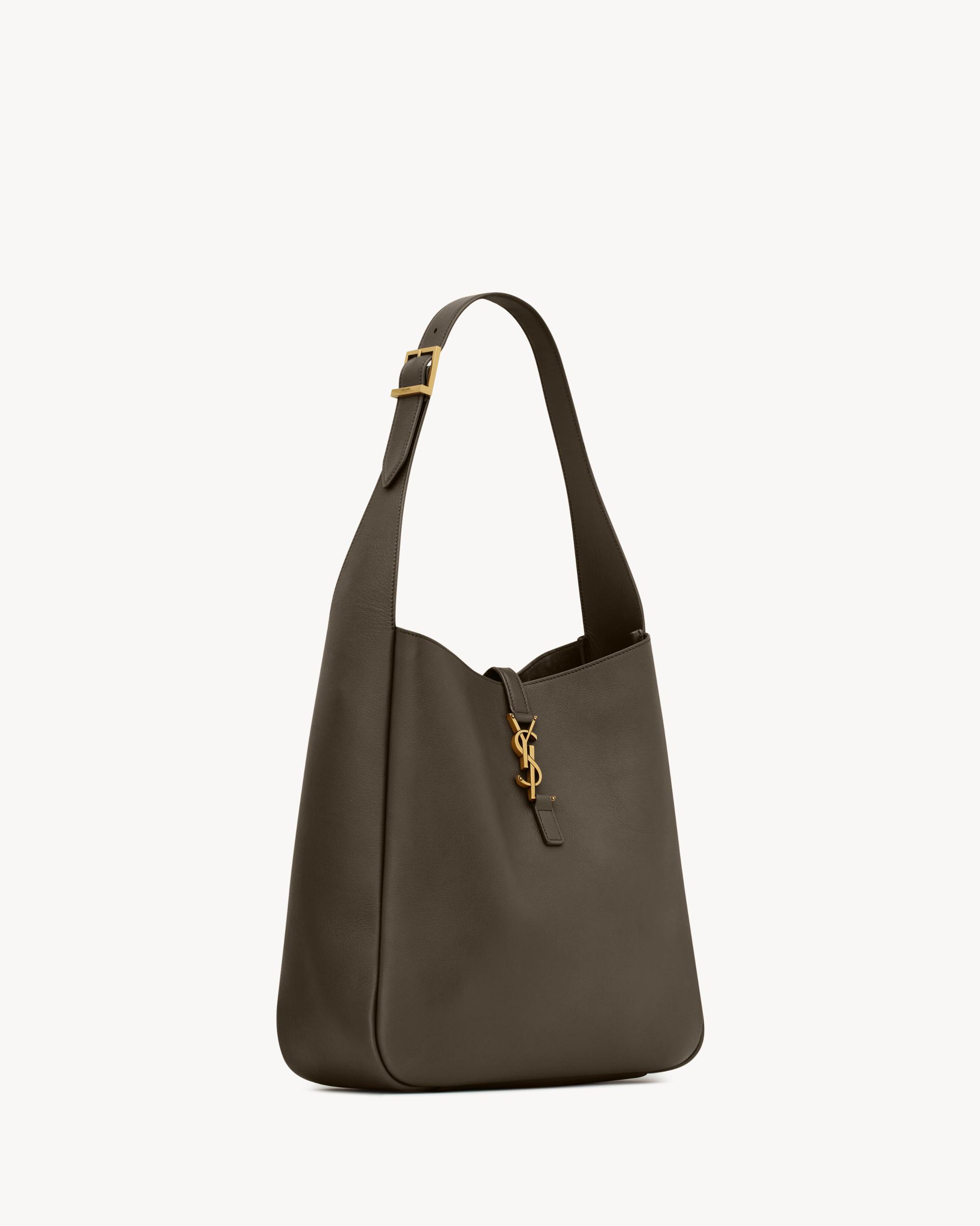 LE 5 À 7 supple LARGE in grained leather Product Image