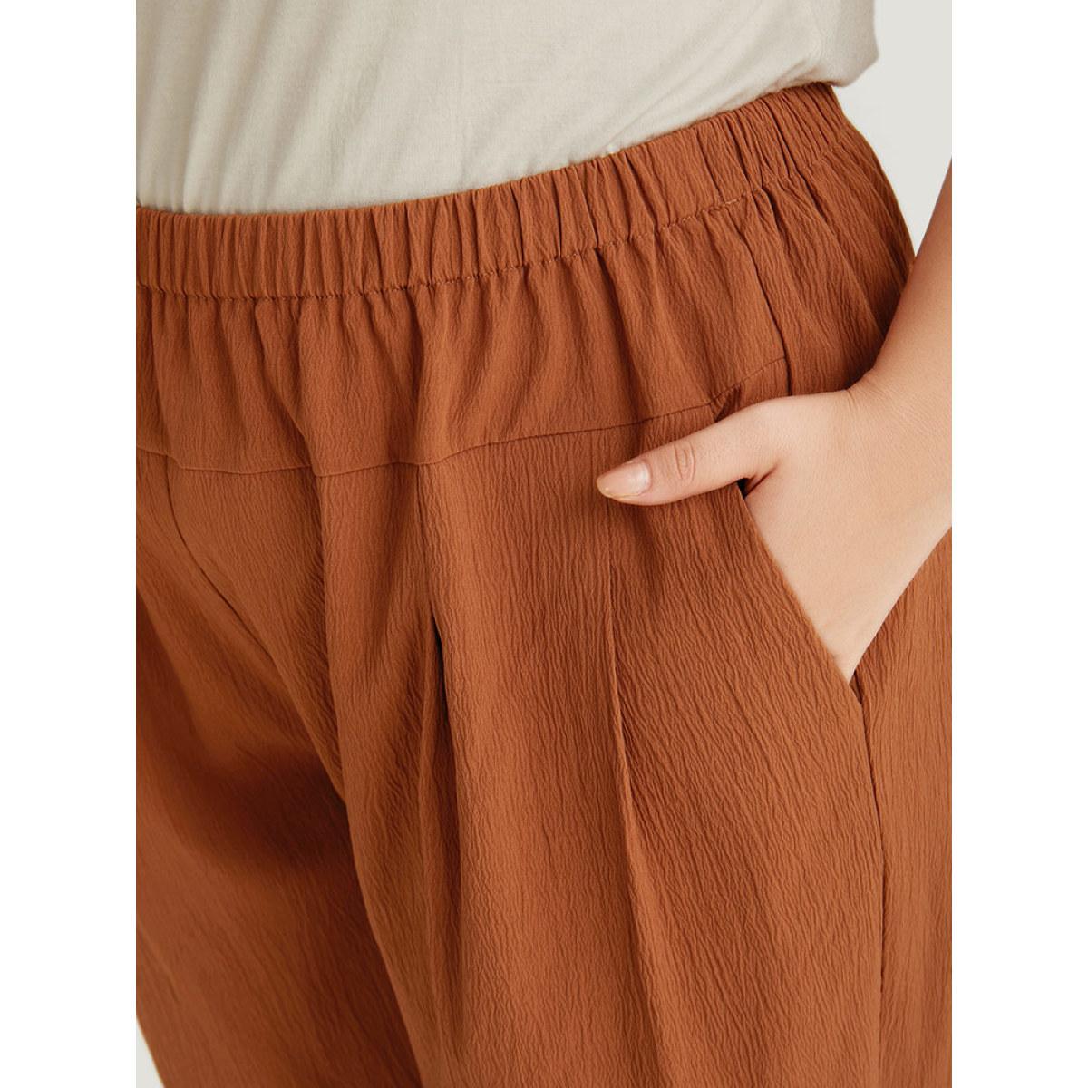 Plus Size Plain Texture Pocket Elastic Waist Gathered Pants Women Chocolate Casual High Rise Dailywear Pants BloomChic 28/5X Product Image
