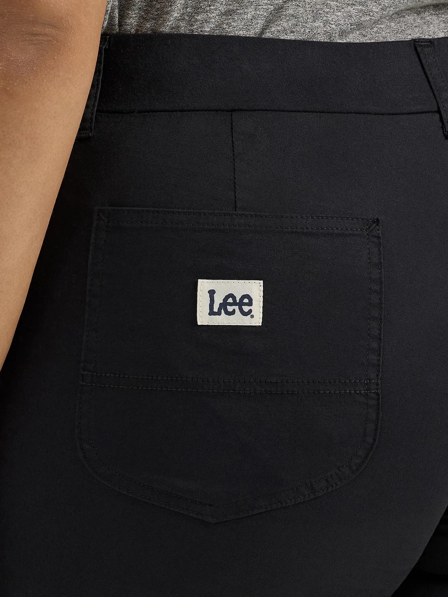 Women's Ultra Lux Comfort with Flex-to-Go Relaxed Fit Utility Skimmer (Plus) | Women's Capris & Crops | Lee® Product Image