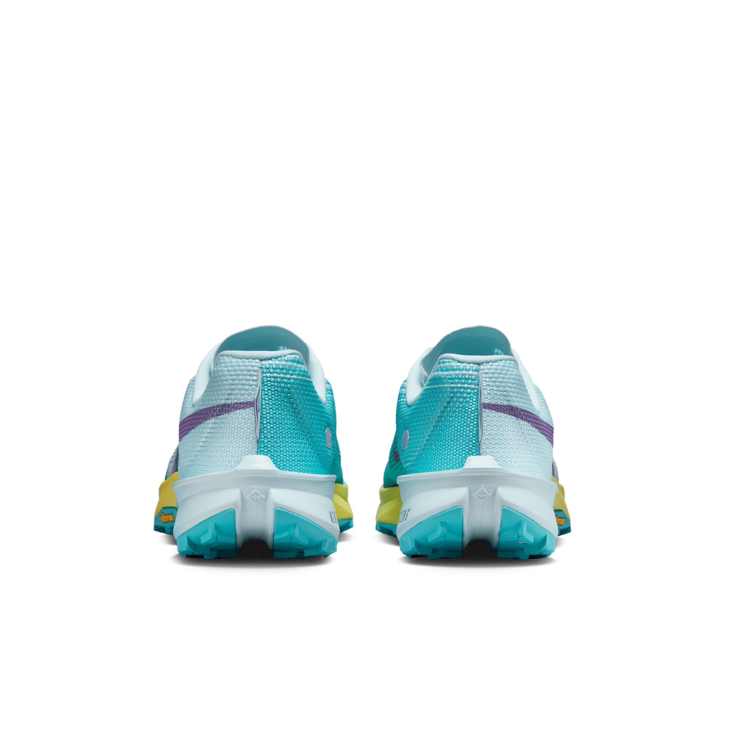 Nike Men's Kiger 10 Trail Running Shoes Product Image