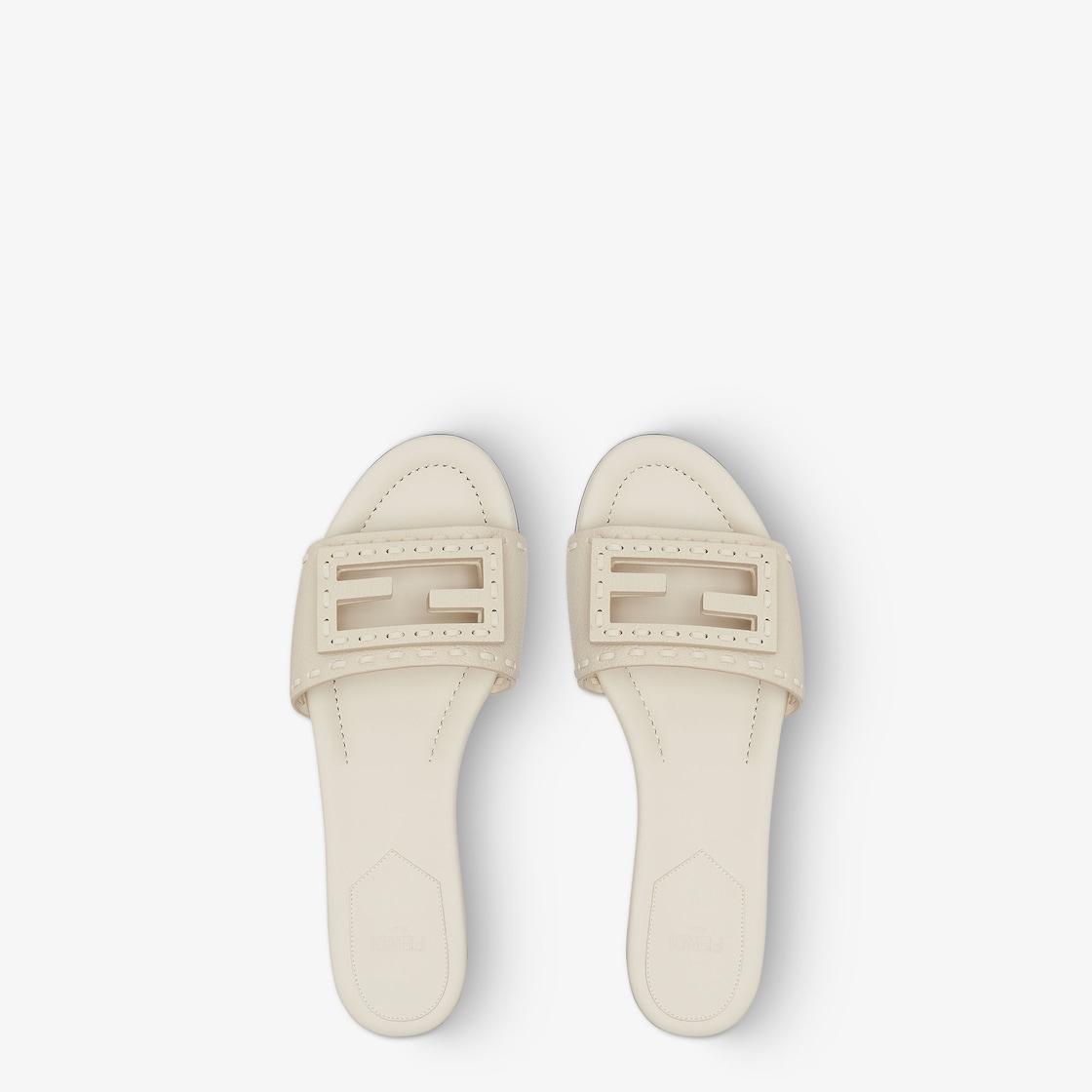 BaguetteWhite Selleria slides Product Image