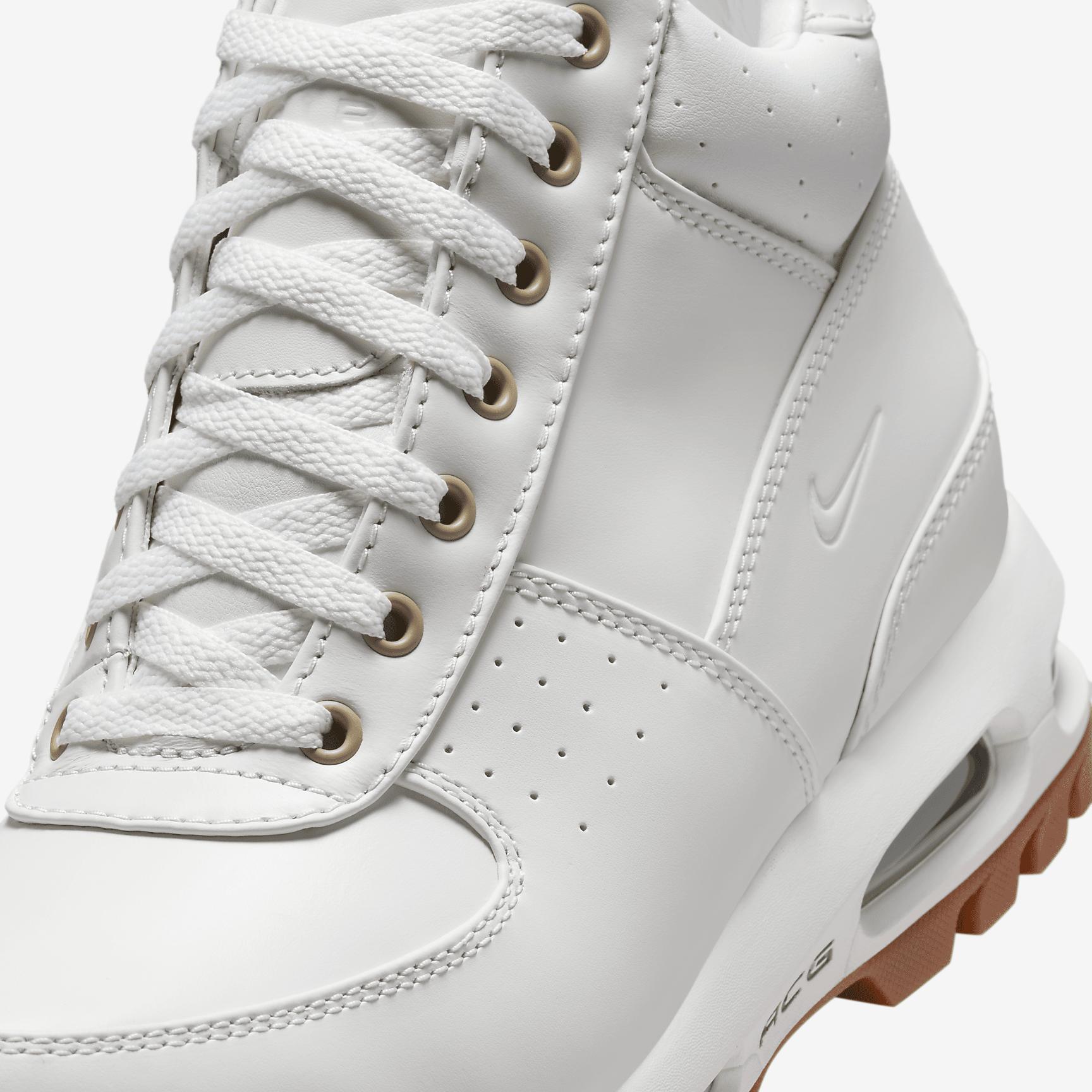 Mens Nike Air Max Goadome Boots Product Image