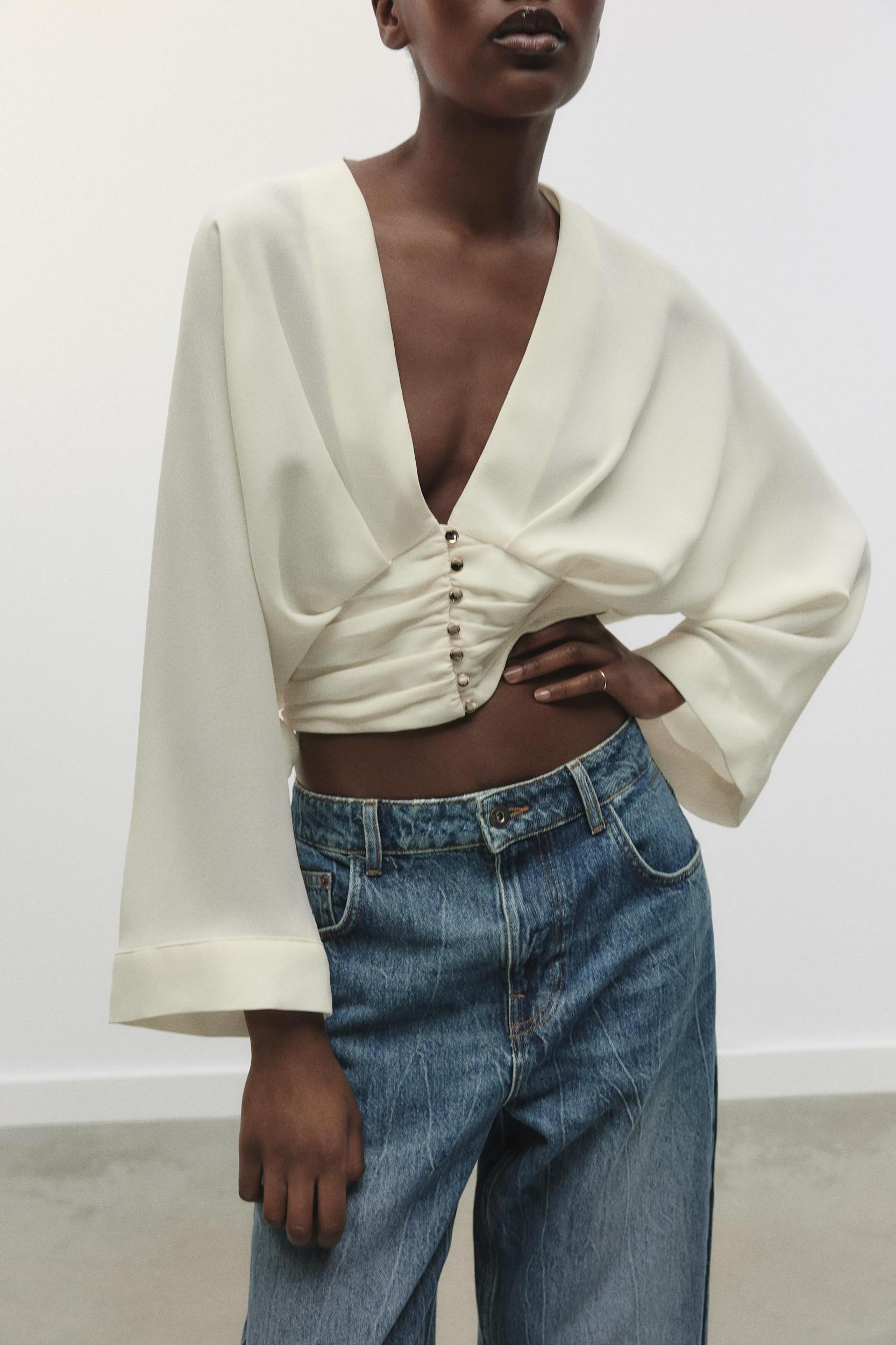 CROPPED SASH TOP Product Image