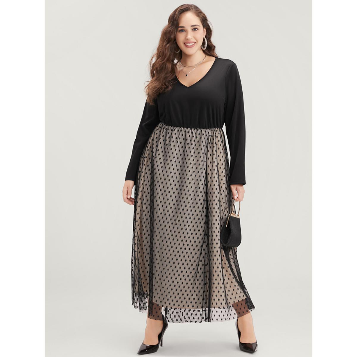 Plus Size Solid Patchwork Pocket V Neck Polka Dot Mesh Dress Black Women Glamour Pocket V-neck Long Sleeve Curvy Long Dress BloomChic 10/M Product Image