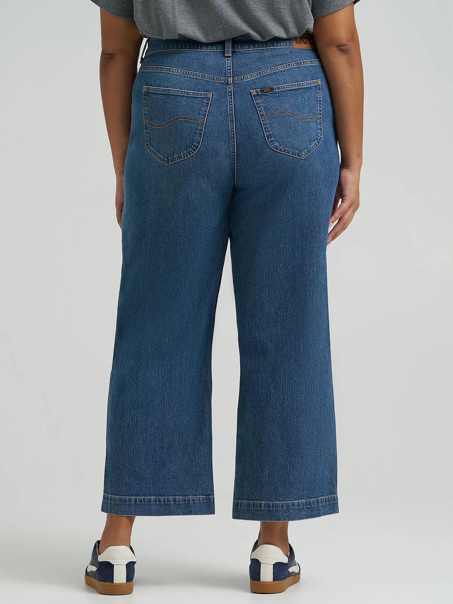 Women's Legendary Wide Leg Crop Jean (Plus) | Women's Jeans | Lee® Product Image