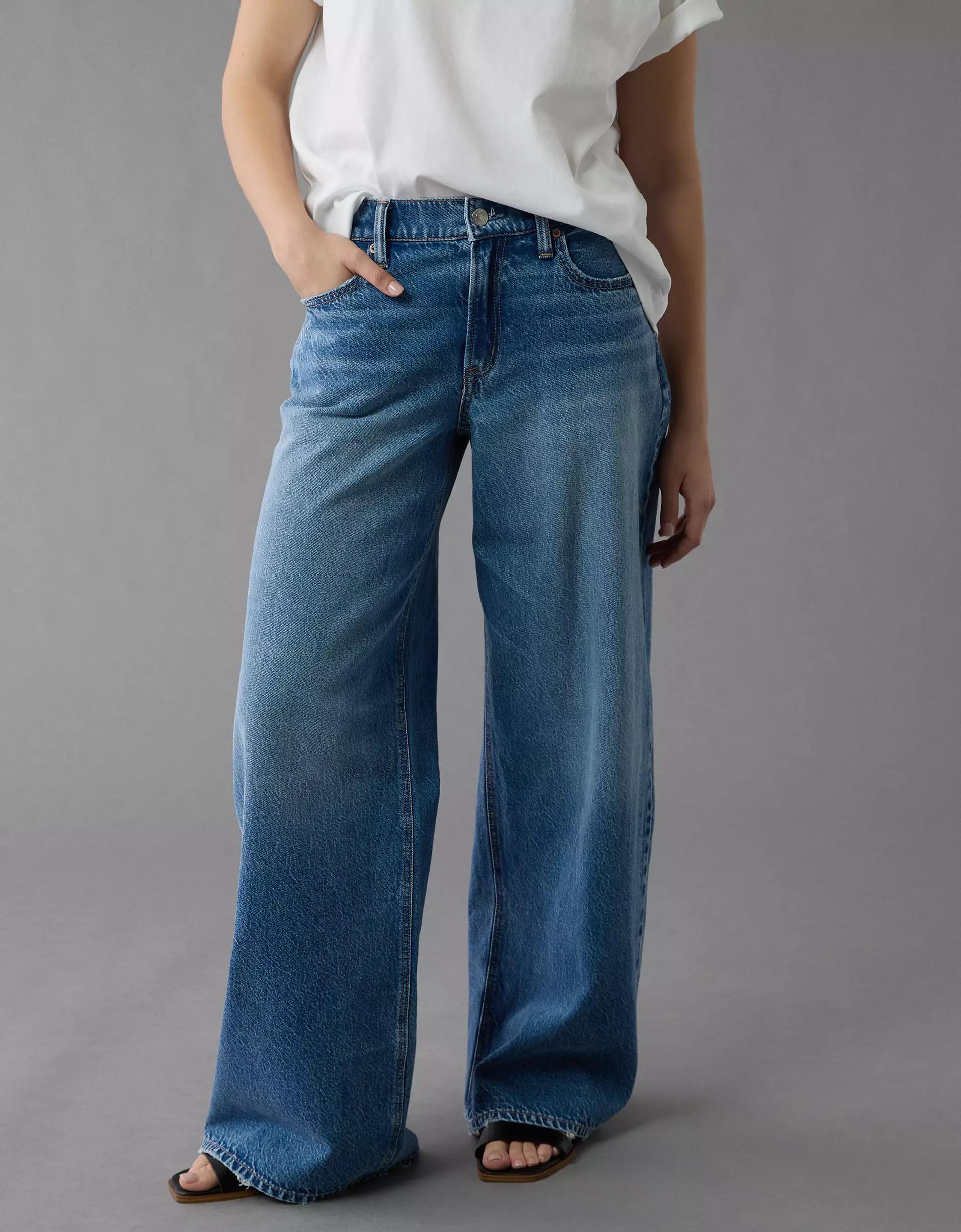 AE Strigid Low-Rise Ultra Wide-Leg Jean Product Image