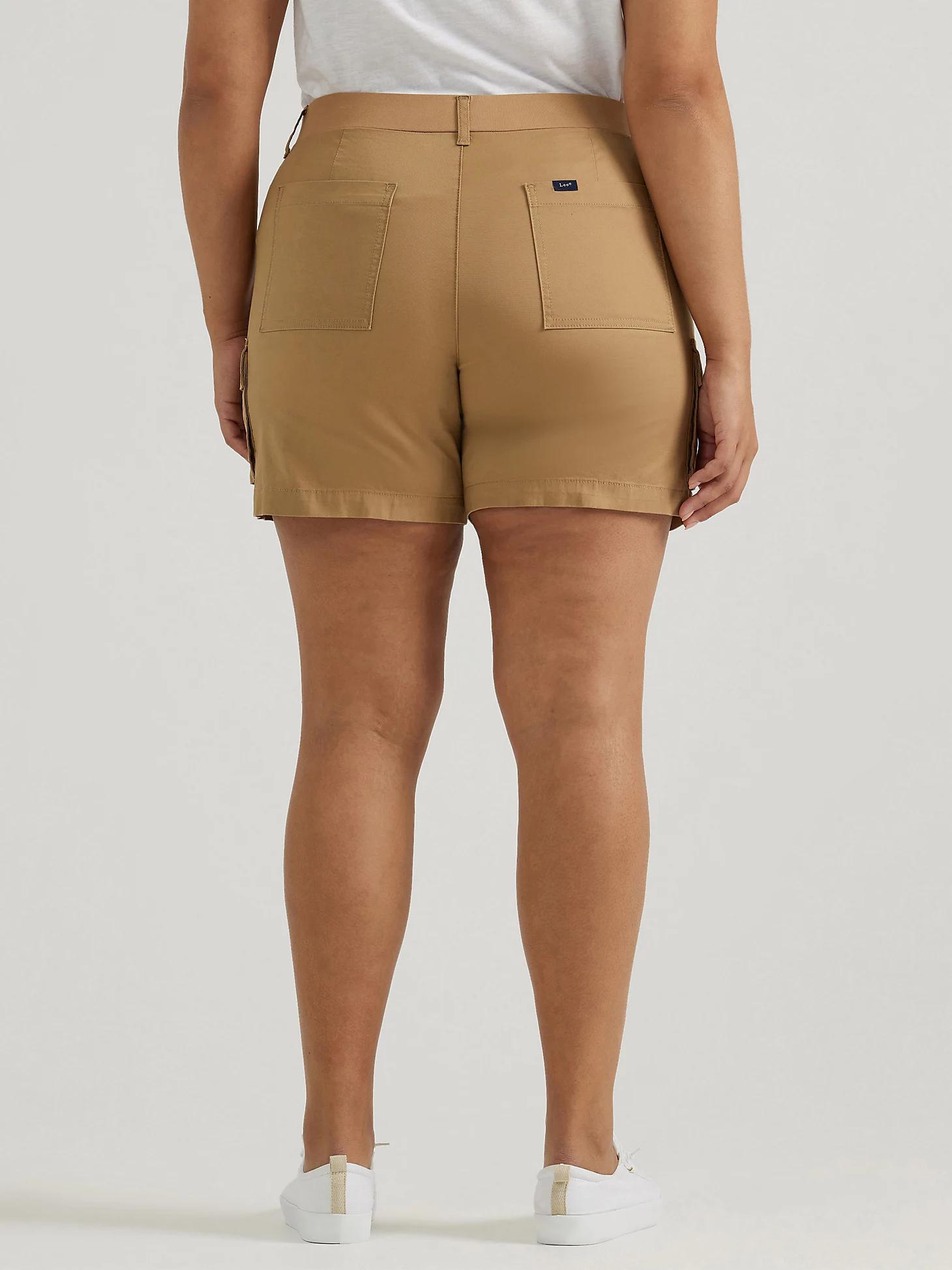 Women's Ultra Lux Comfort with Flex-to-Go Relaxed Fit Cargo Short (Plus) | Women's Shorts | Lee® Product Image