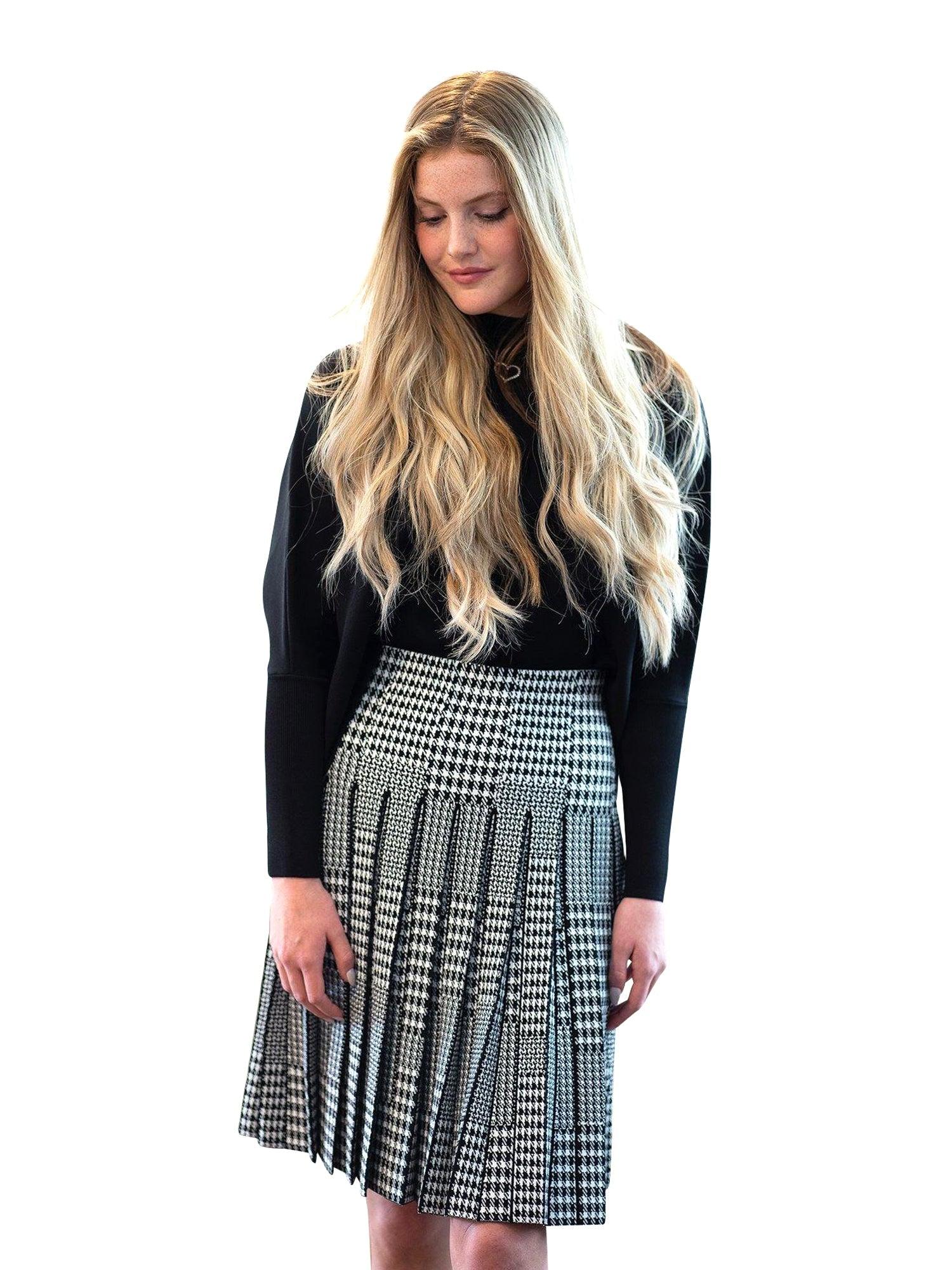 Apparalel Knit Pleat Infinity Skirt Product Image