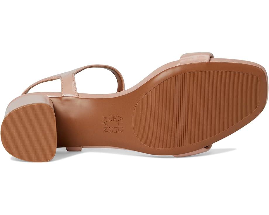 Women's Naturalizer Izzy Product Image