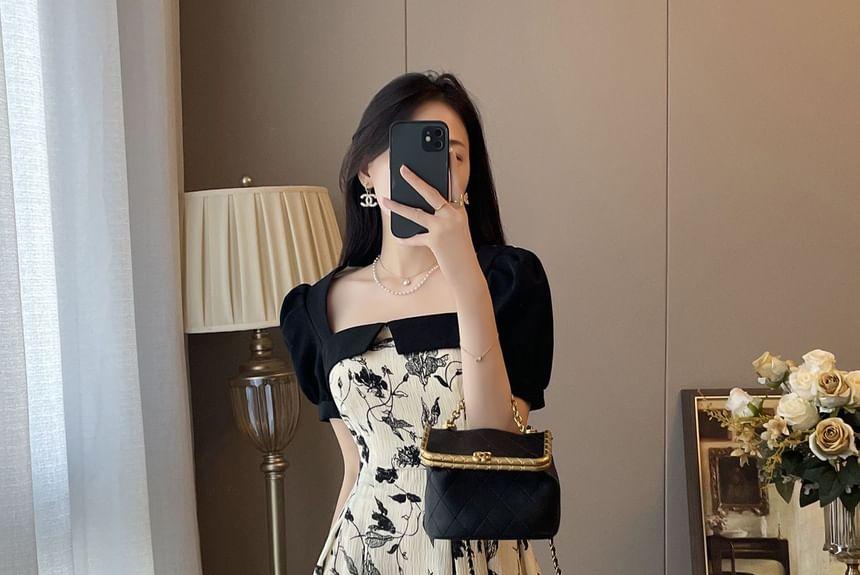 Short-Sleeve Square Neck Floral Midi A-Line Dress Product Image