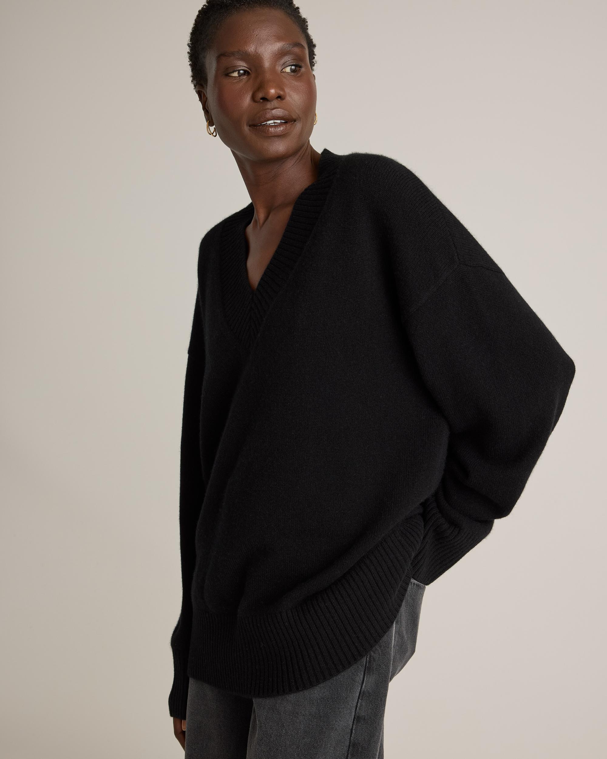 Quince | Women's Mongolian Cashmere Oversized V-Neck Sweater Product Image