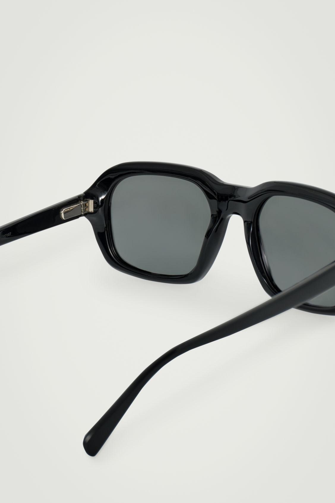 SQUARE-FRAME AVIATOR SUNGLASSES Product Image