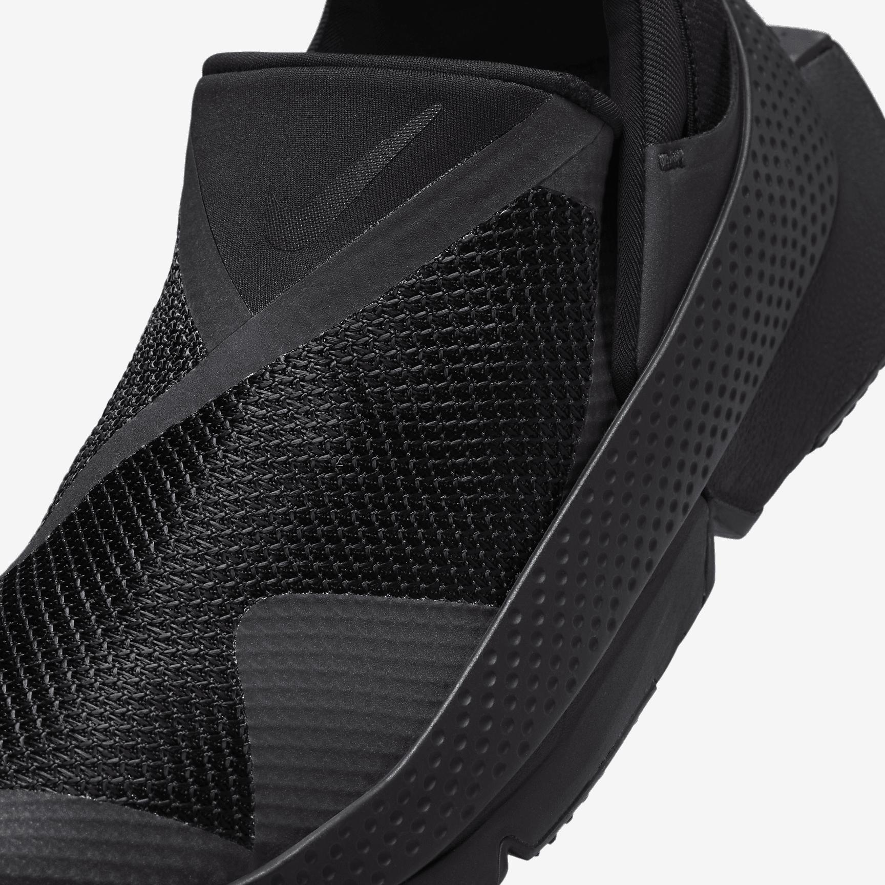 Nike Womens Go FlyEase Easy On/Off Shoes | DR5540-700 Product Image