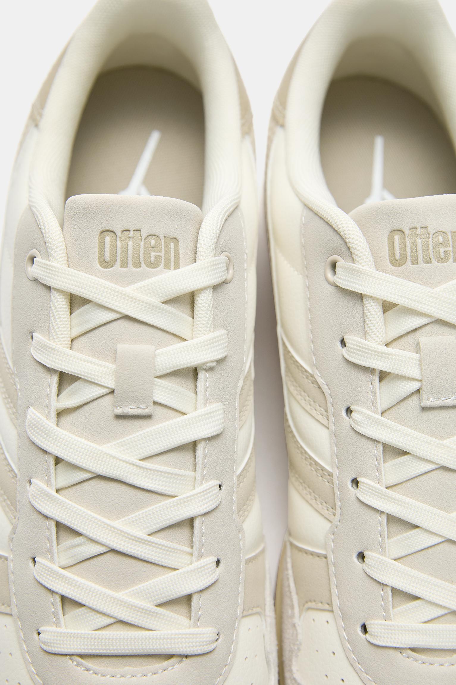 Retro sneakers Product Image