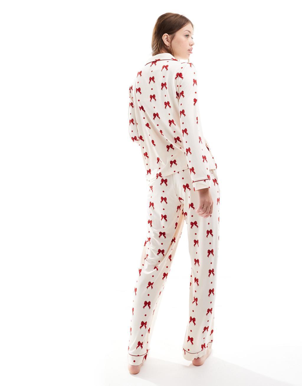Chelsea Peers Exclusive poly red bow print PJs in cream Product Image