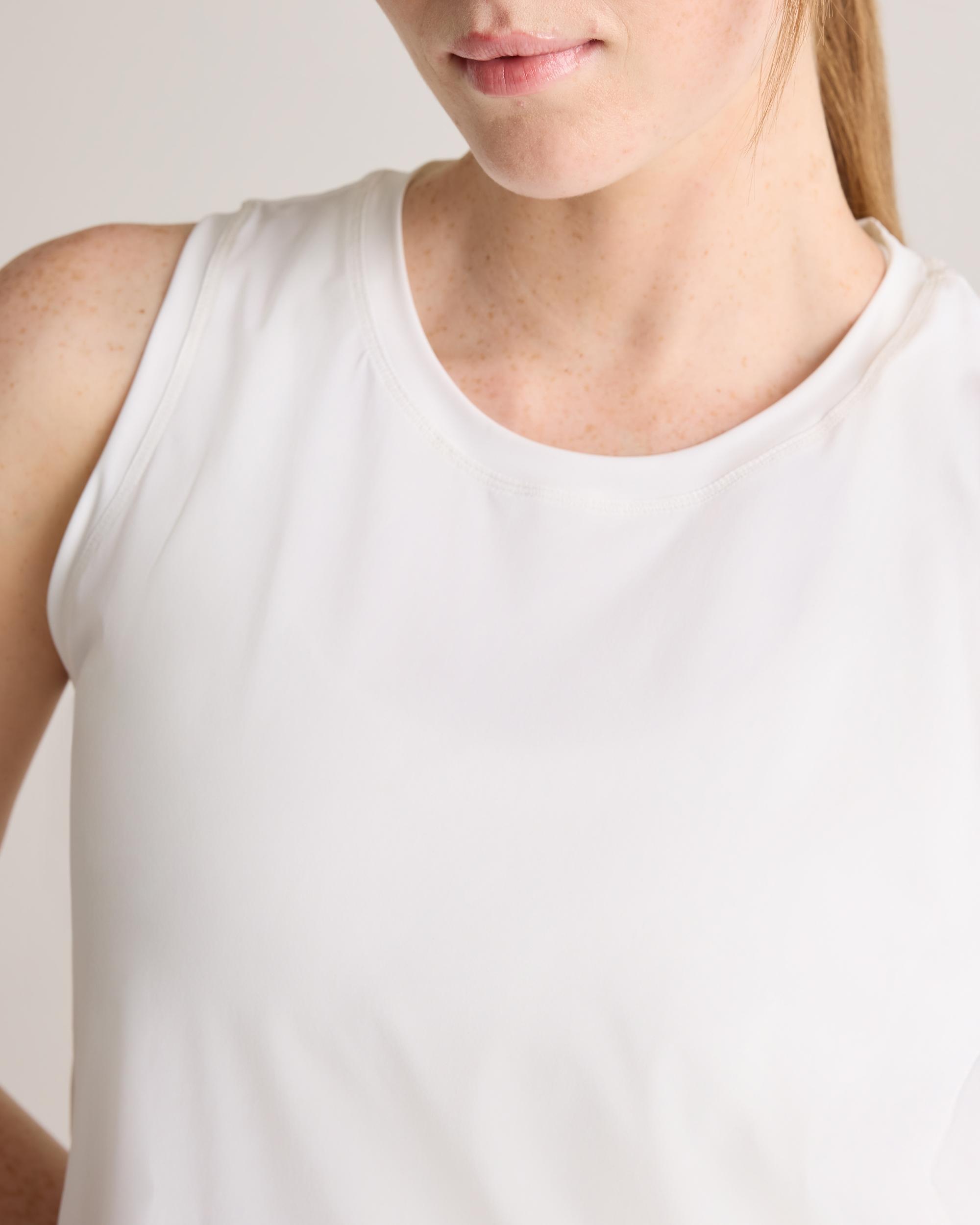 Quince | Women's Essential Run Cropped Muscle Tank Top Size XL, Nylon/Spandex Product Image