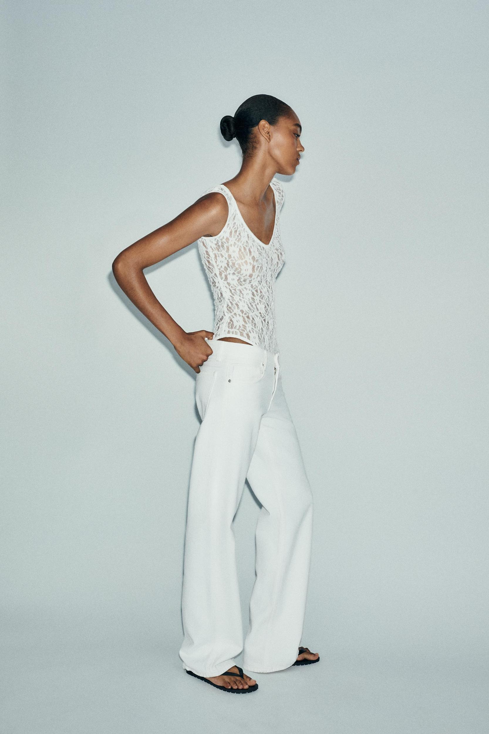 LACE BODYSUIT Product Image