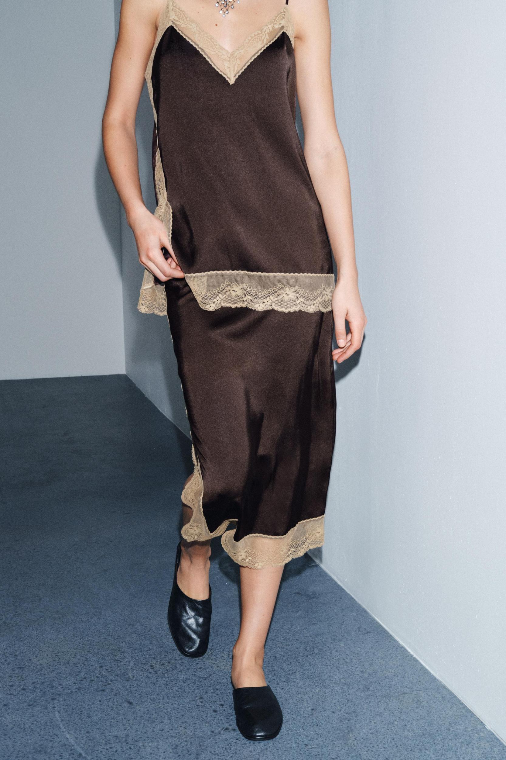 ZW COLLECTION SATIN EFFECT LACE TOP Product Image