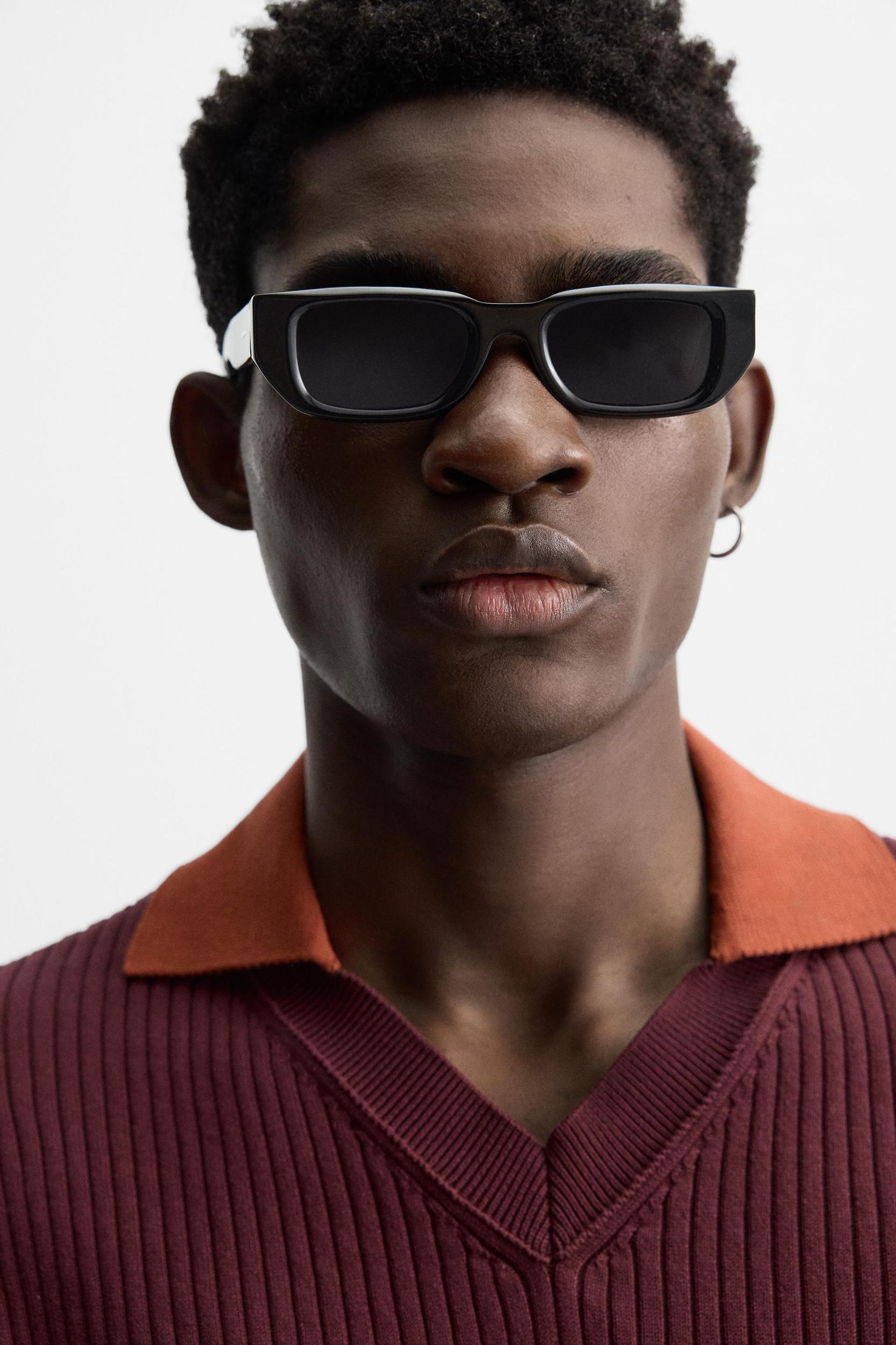 COLOR BLOCK RIBBED KNIT POLO SHIRT Product Image