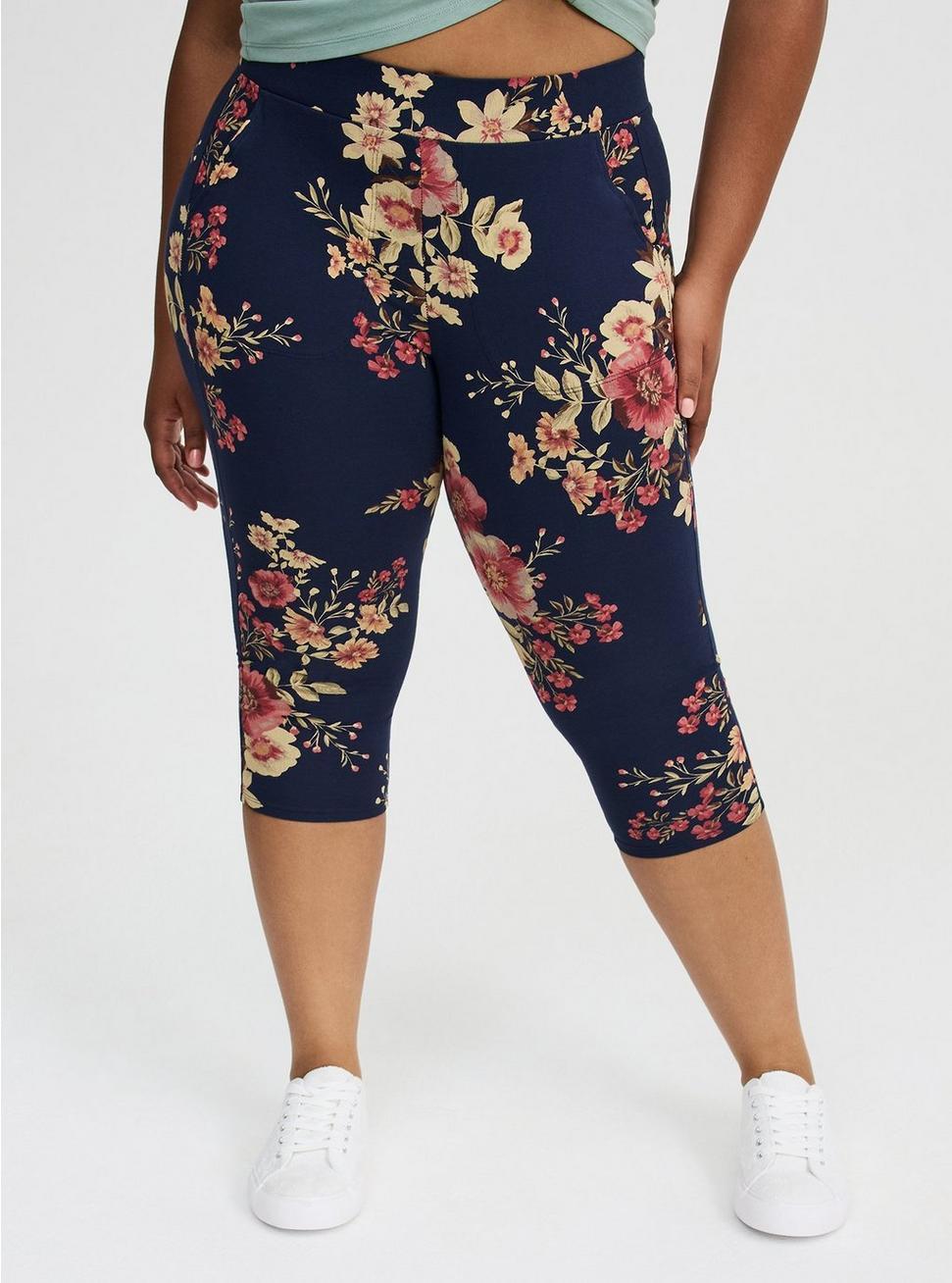 Pedal Pusher Pocket Legging Product Image