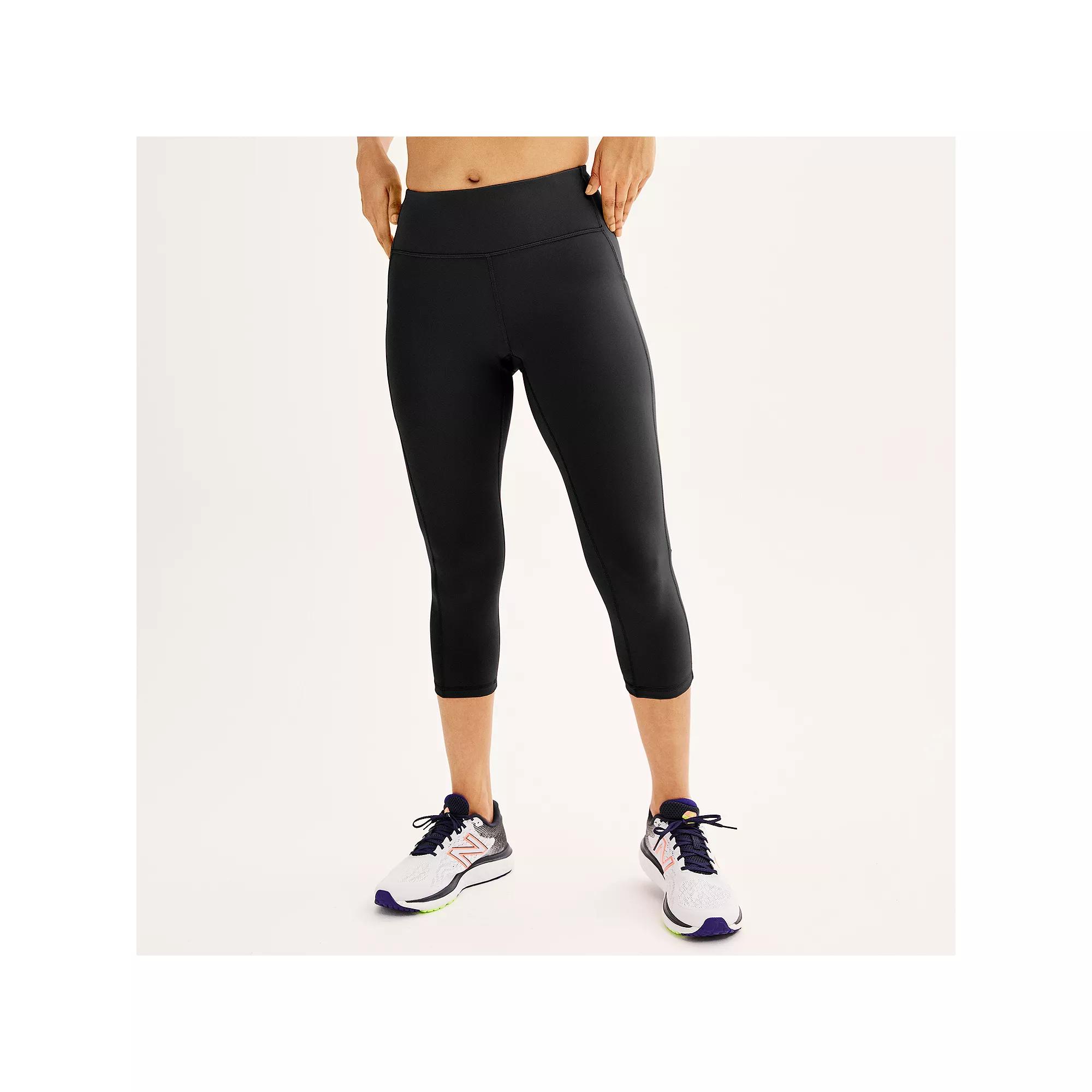Petite Tek Gear® Ultrastretch Pocket High-Waisted Capri Leggings, Women's,  Product Image