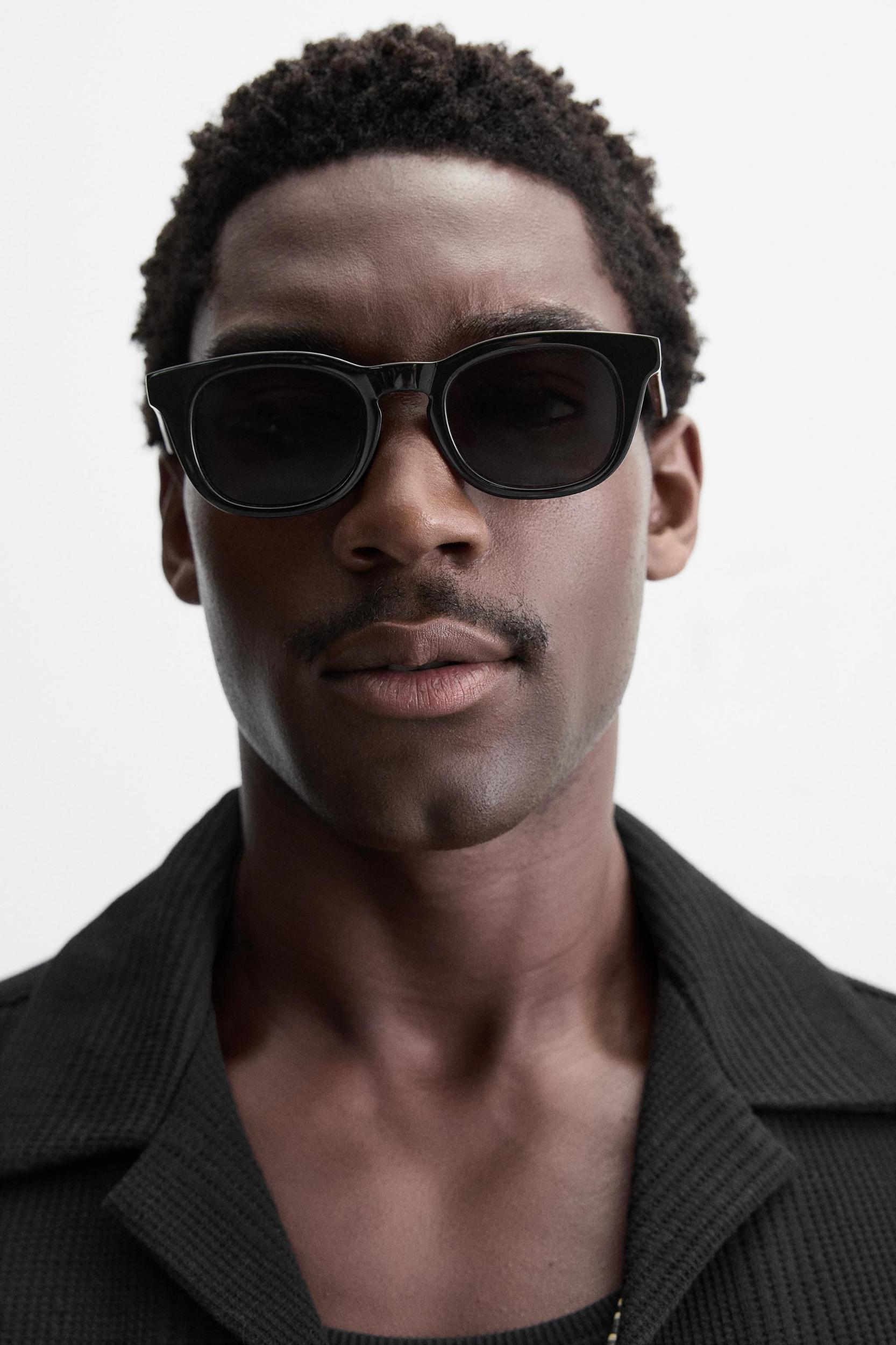 STRIPED JACQUARD SHIRT Product Image