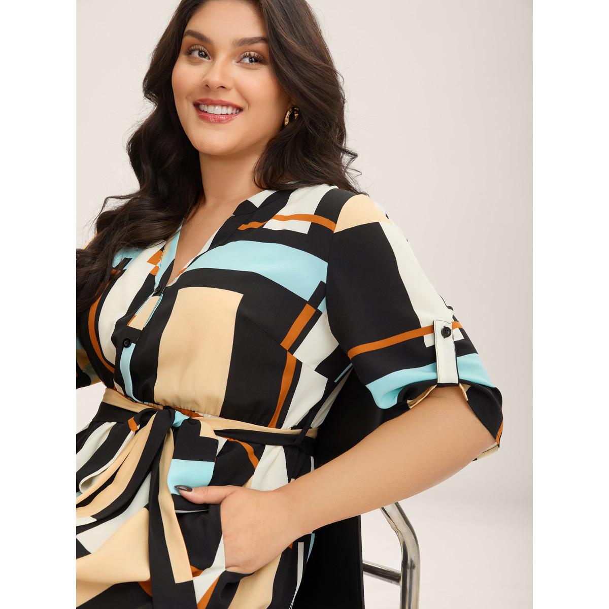 Plus Size Geometric Print Stretchy Waist Belted Midi Dress Emerald Women Flat collar with V-notch Short sleeve Curvy BloomChic 26/4X Product Image