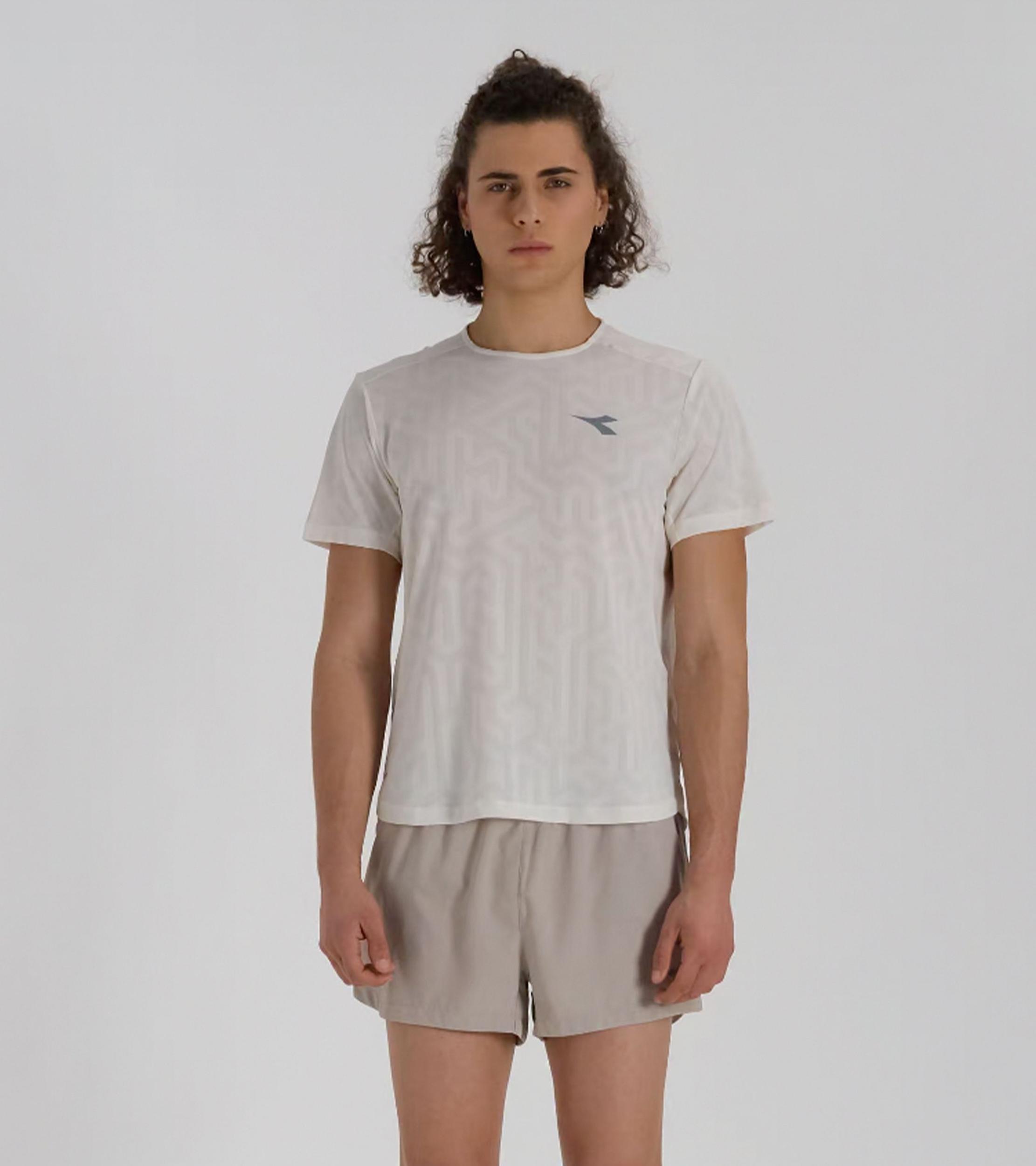 SUPER LIGHT SS T-SHIRT Product Image