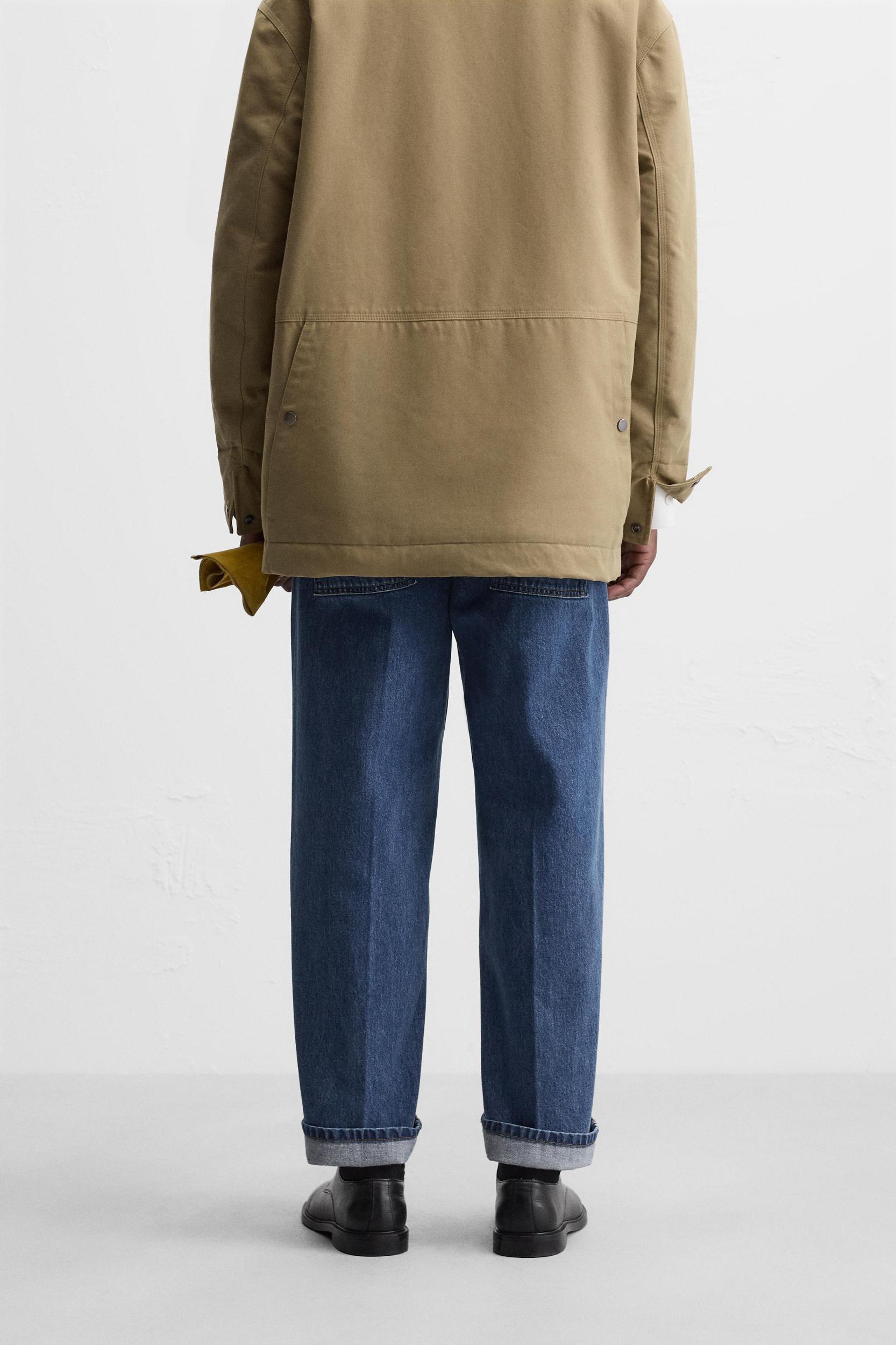 PLEATED STRAIGHT FIT JEANS Product Image