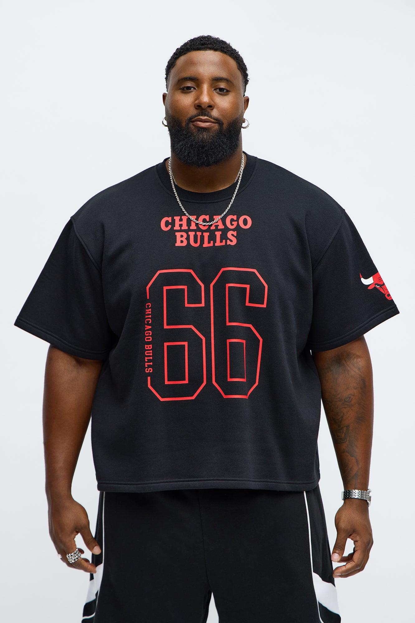 Bulls Oversized Tee - Black Male Product Image