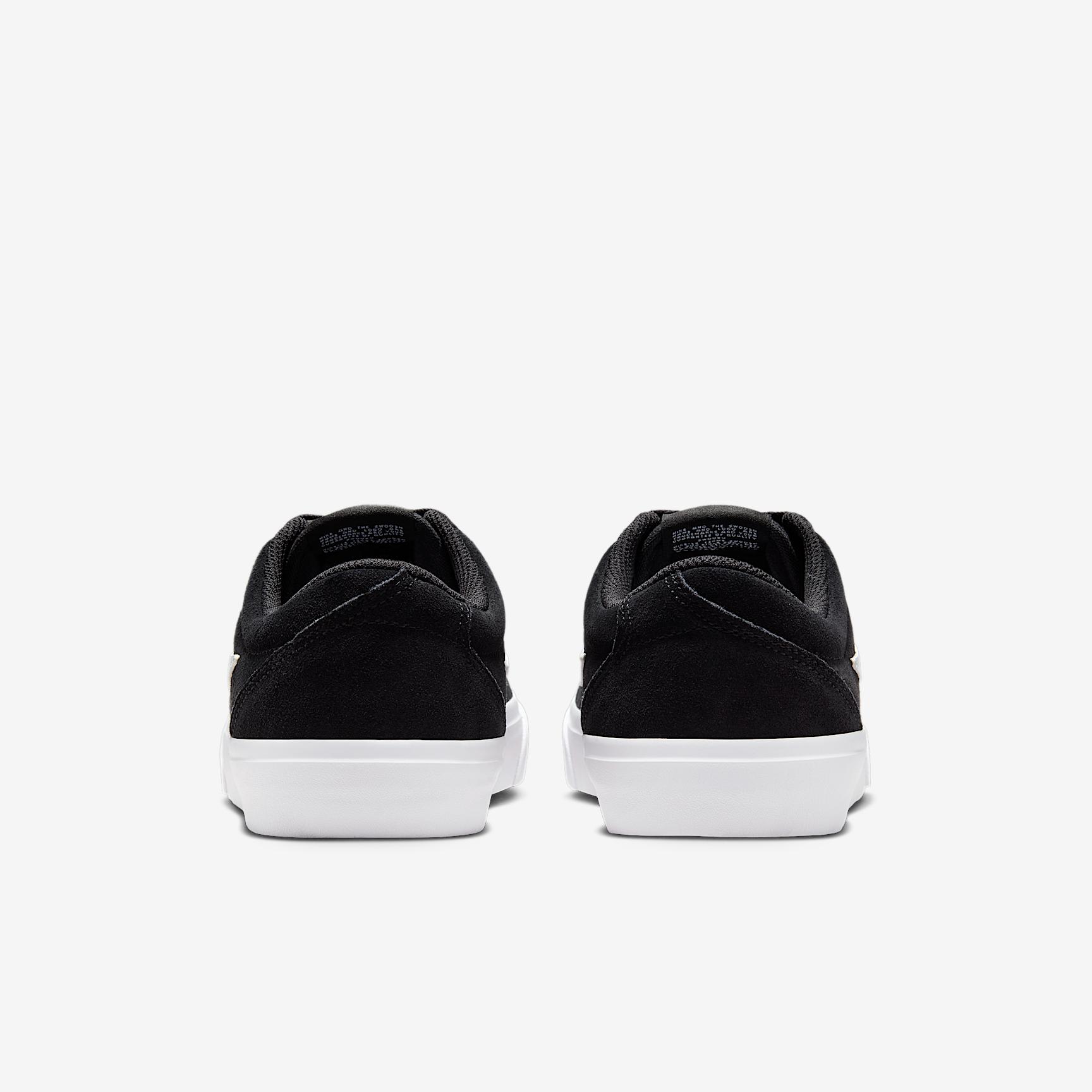 Nike Womens Charge Suede Shoes | IM4399-001 Product Image