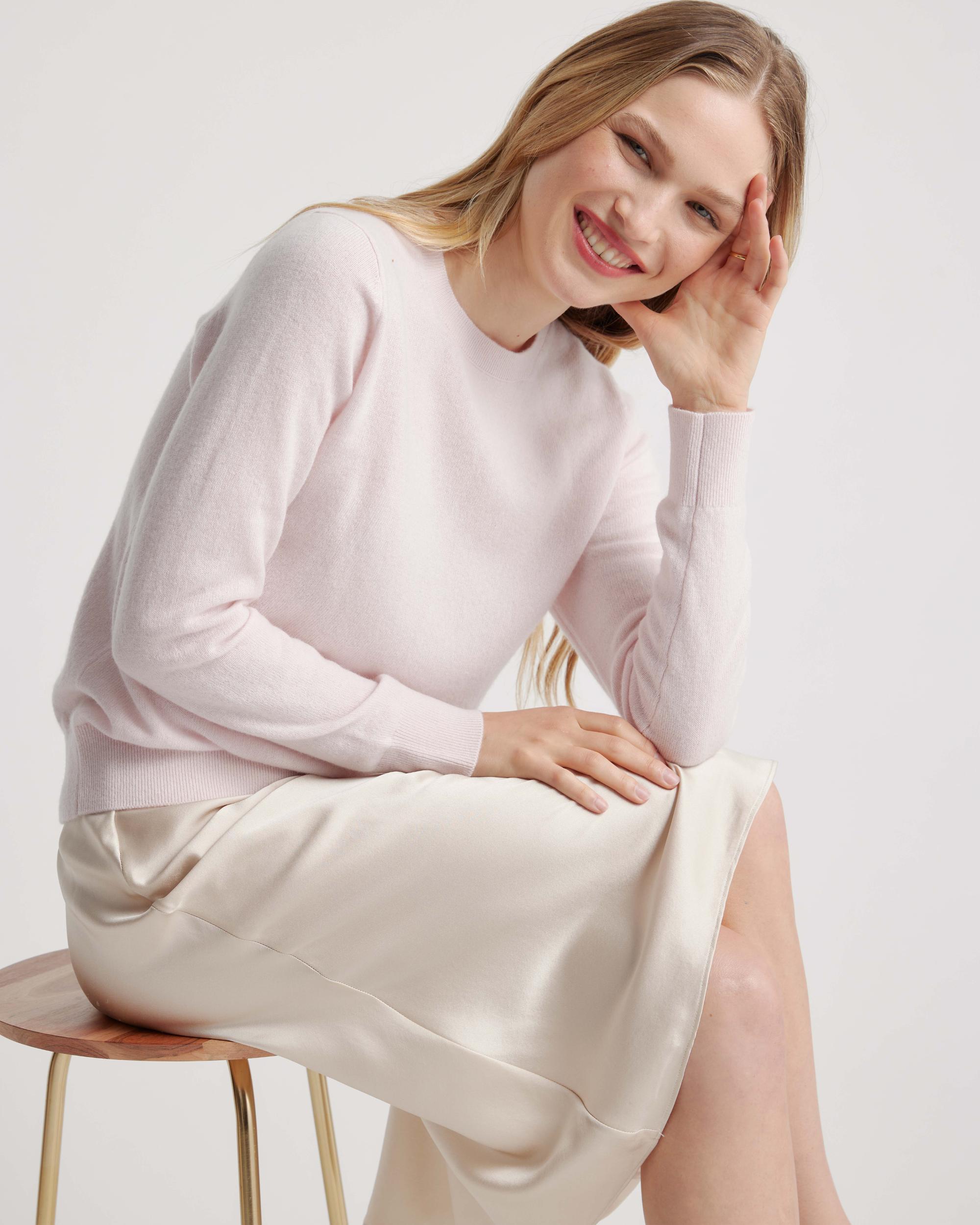 Quince | Women's Mongolian Cashmere Crewneck Sweater Product Image