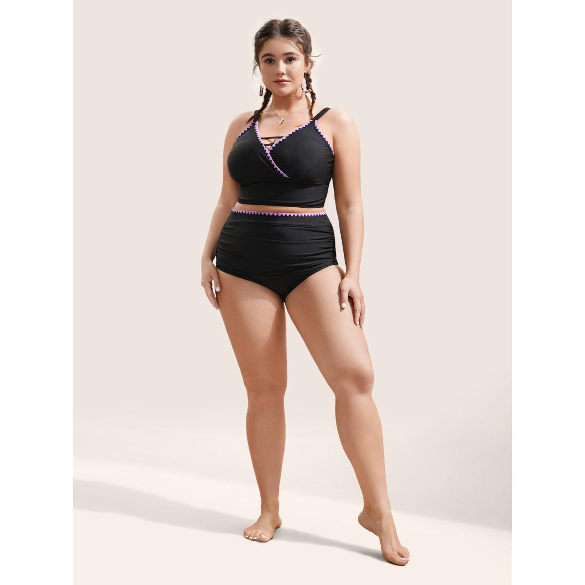 Plus Size Shell Stitch Ruched Skinny Swim Bottom Women's Swimwear Black Beach Embroidered High stretch Skinny High Rise Curve Swim Bottoms BloomChic 26/4X Product Image