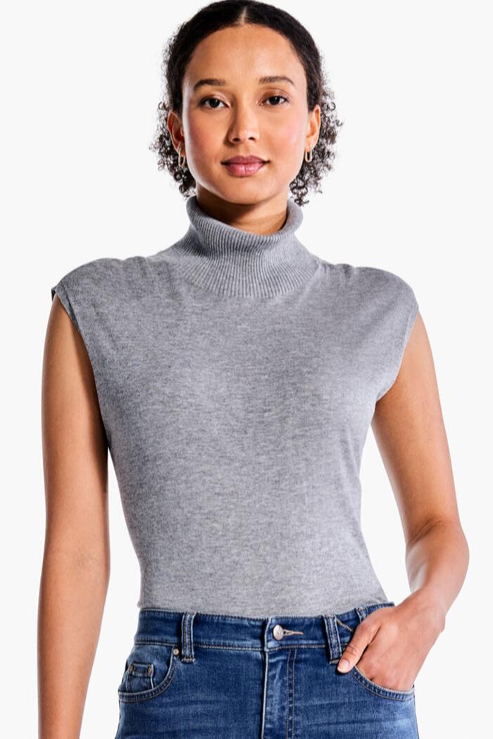 SLEEVELESS TURTLENECK SWEATER TEE Product Image