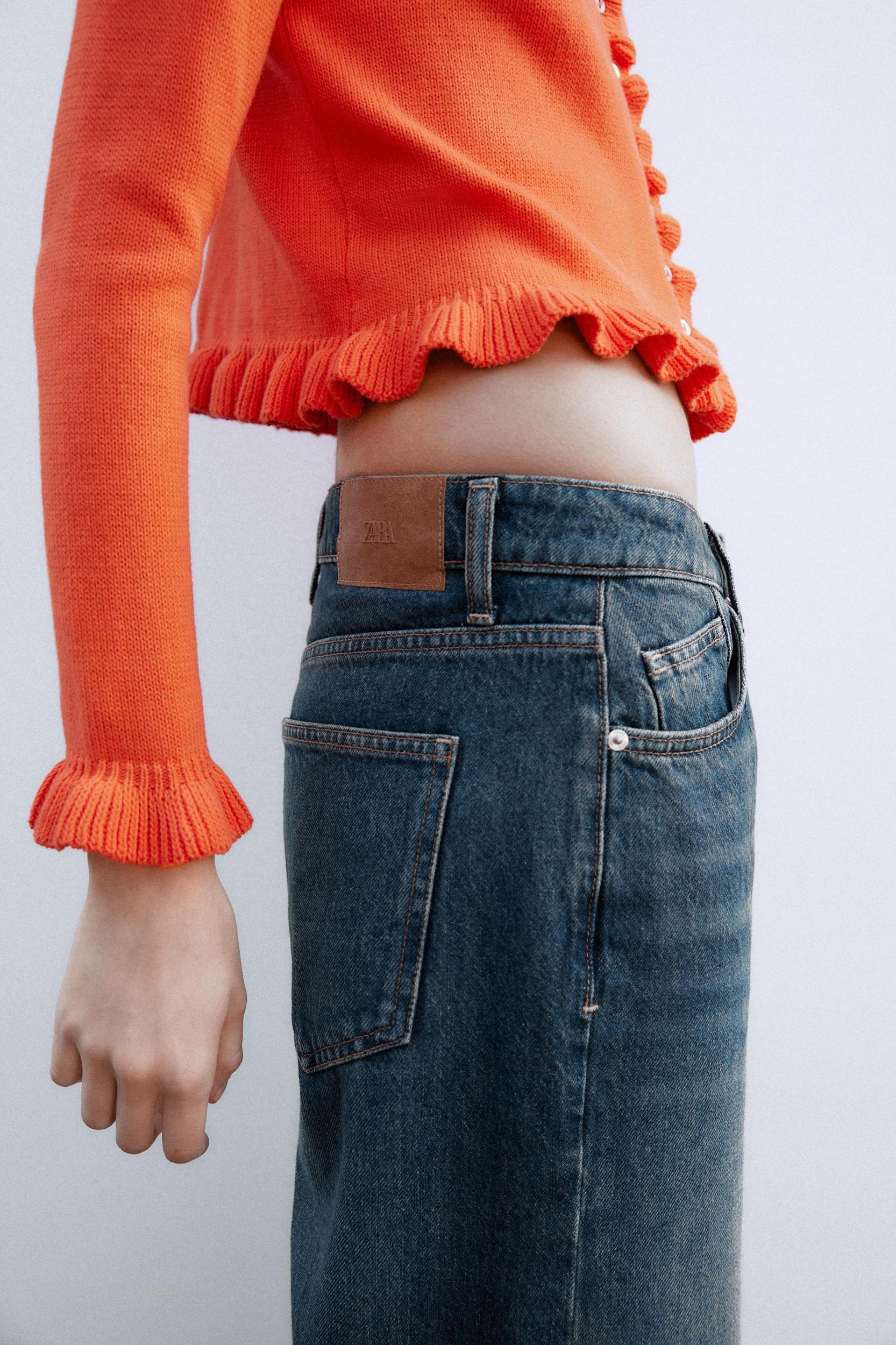 RUFFLED KNIT CARDIGAN Product Image