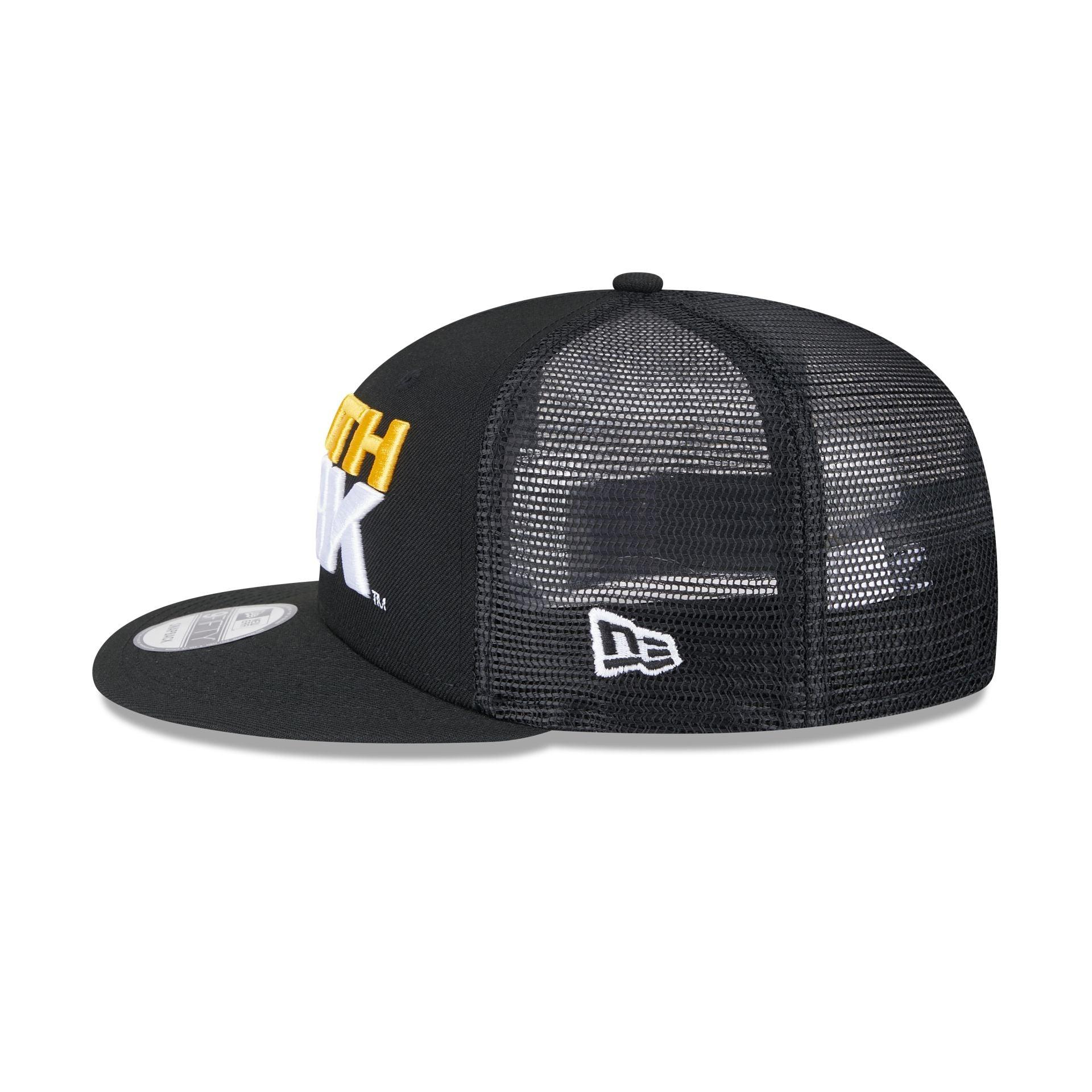 South Park Team Tag 9FIFTY Trucker Hat Male Product Image