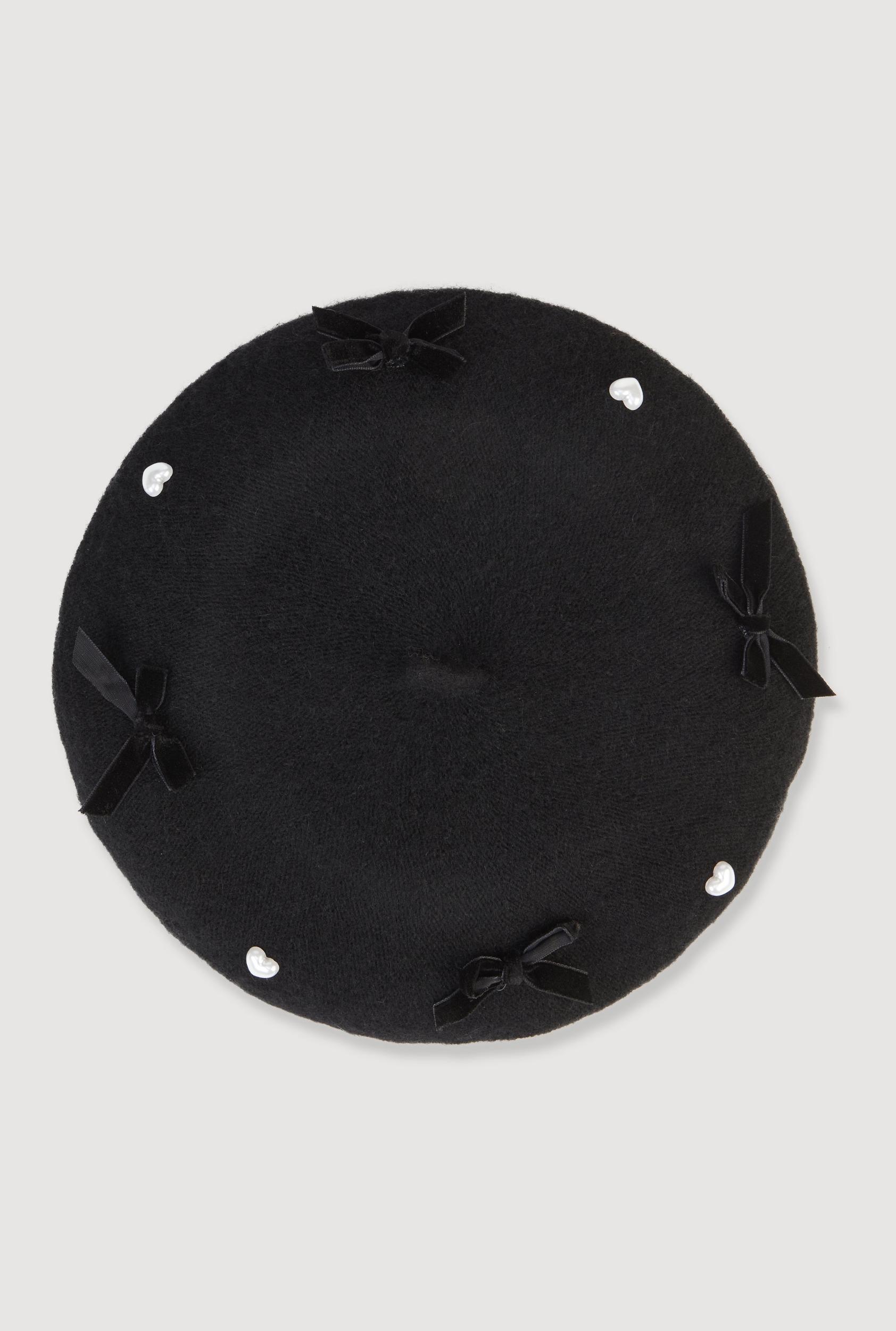 Faux Pearl Heart and Bow Detail Beret Female Product Image