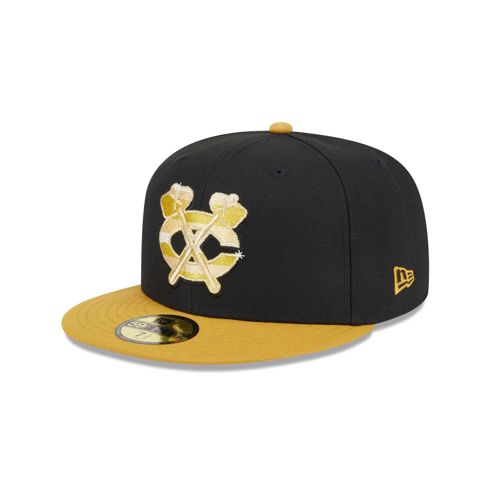 Chicago Blackhawks Metallic Gold Logo 59FIFTY Fitted Hat Male Product Image