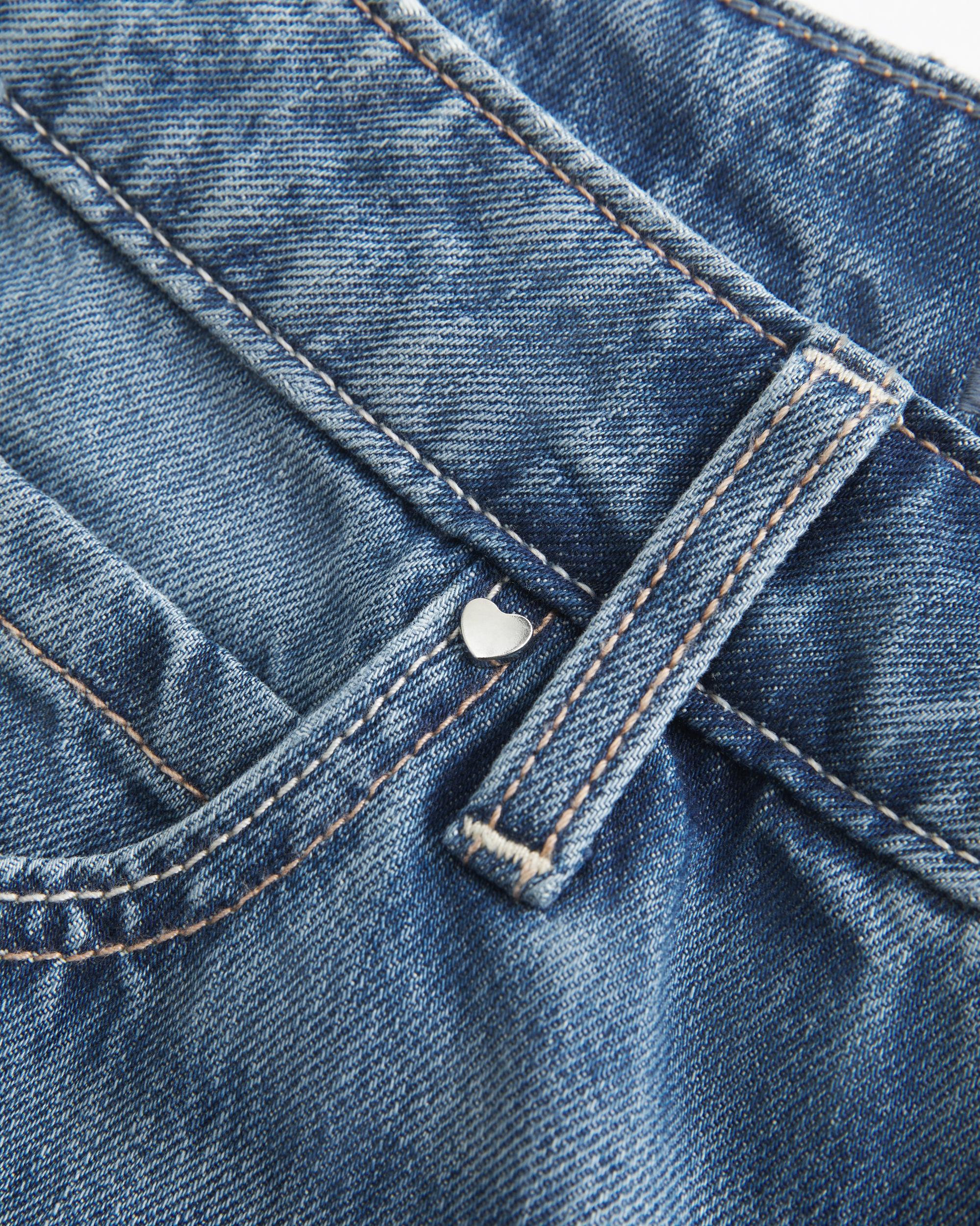 Low-Rise Medium Wash Studded Hearts Baggy Jeans Product Image