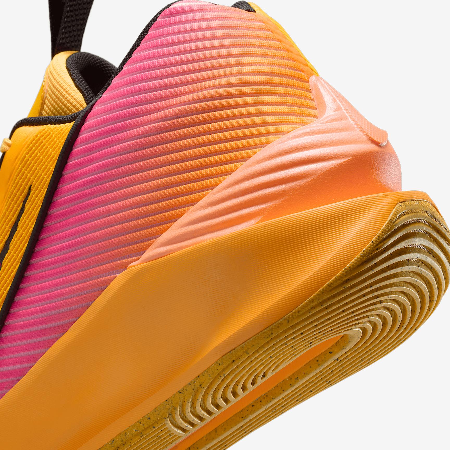 Nike Men's G.T. Jump Academy Basketball Shoes Product Image