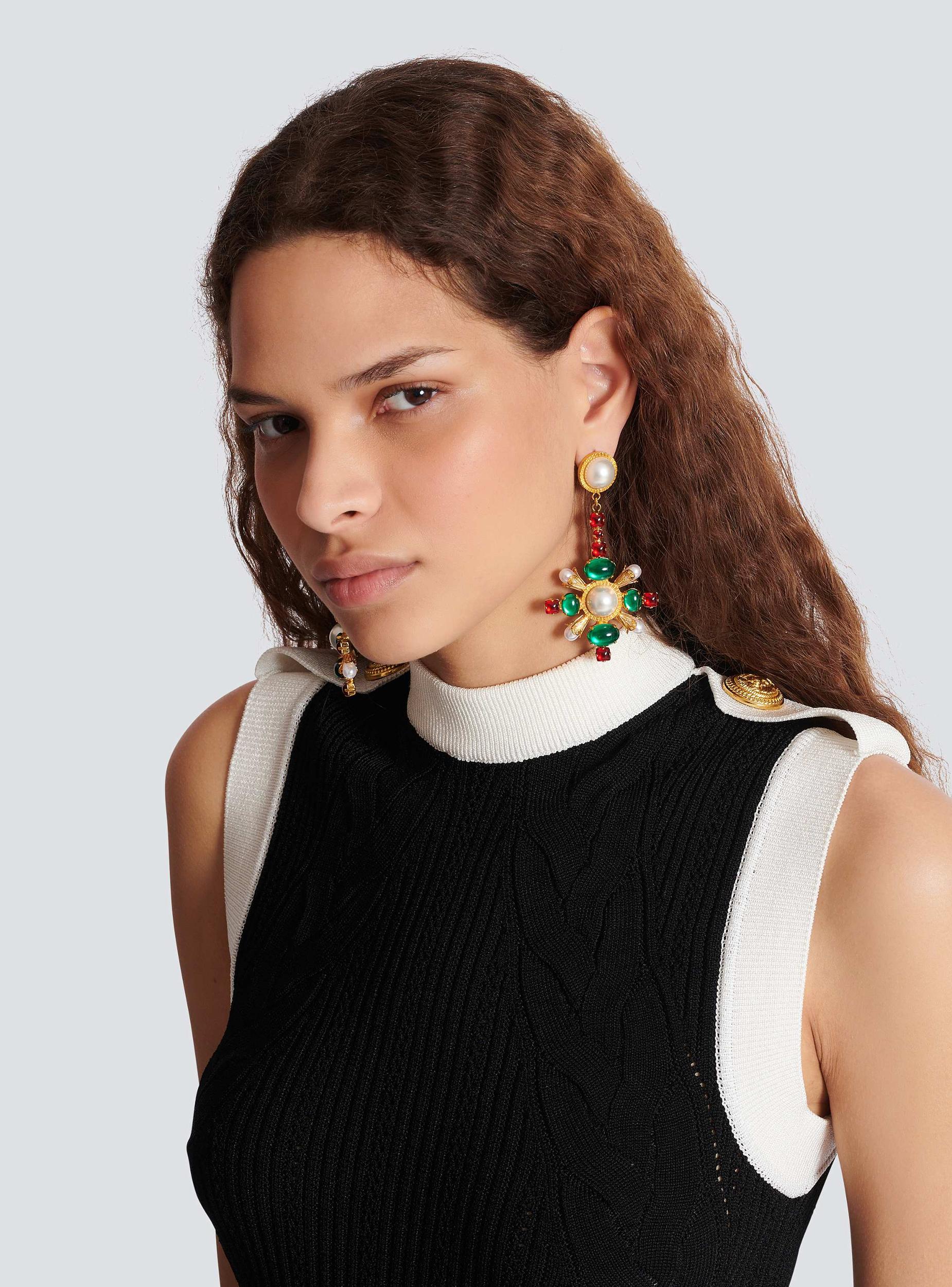 Baroque pendant earrings Product Image