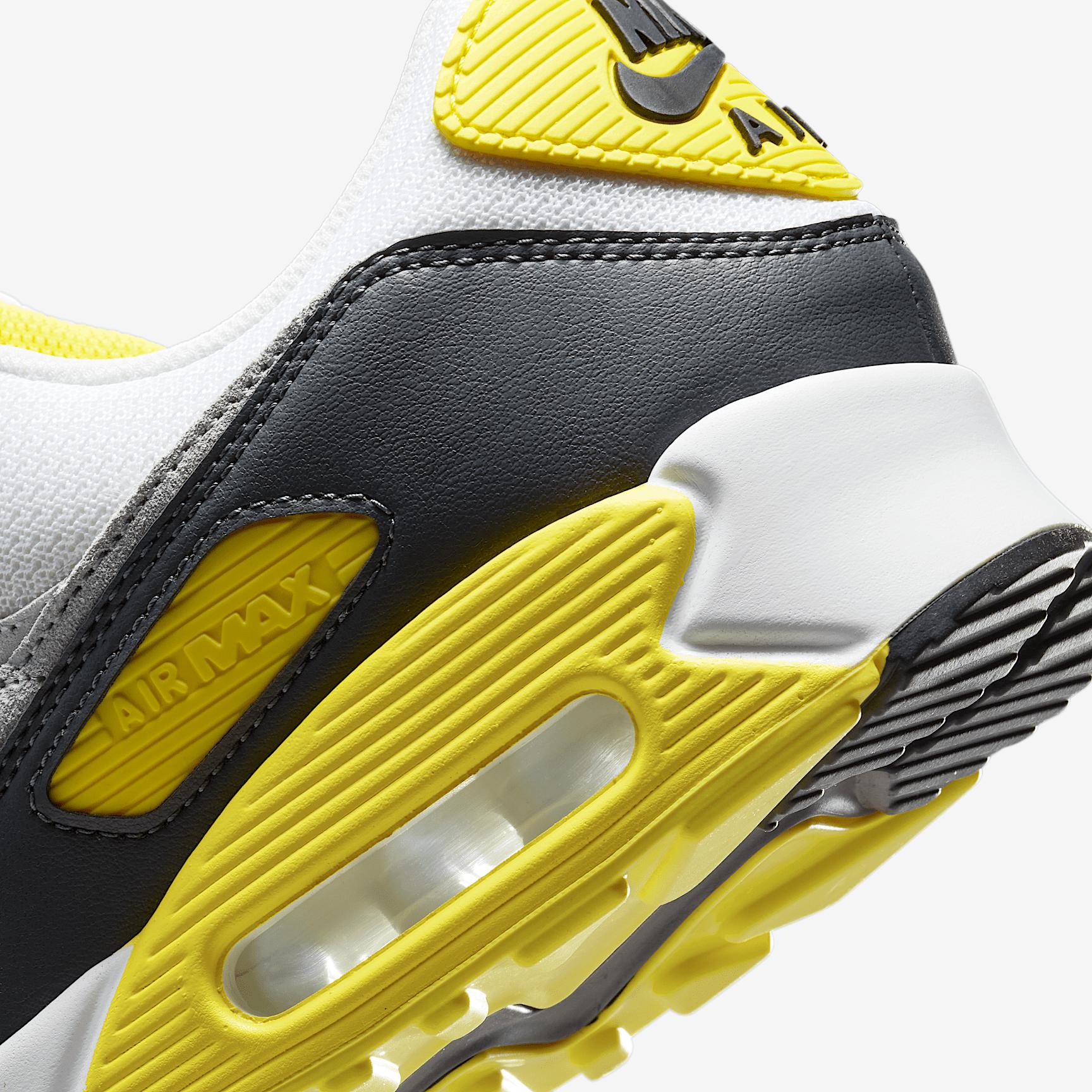 Nike Air Max 90 Men's Shoes Product Image