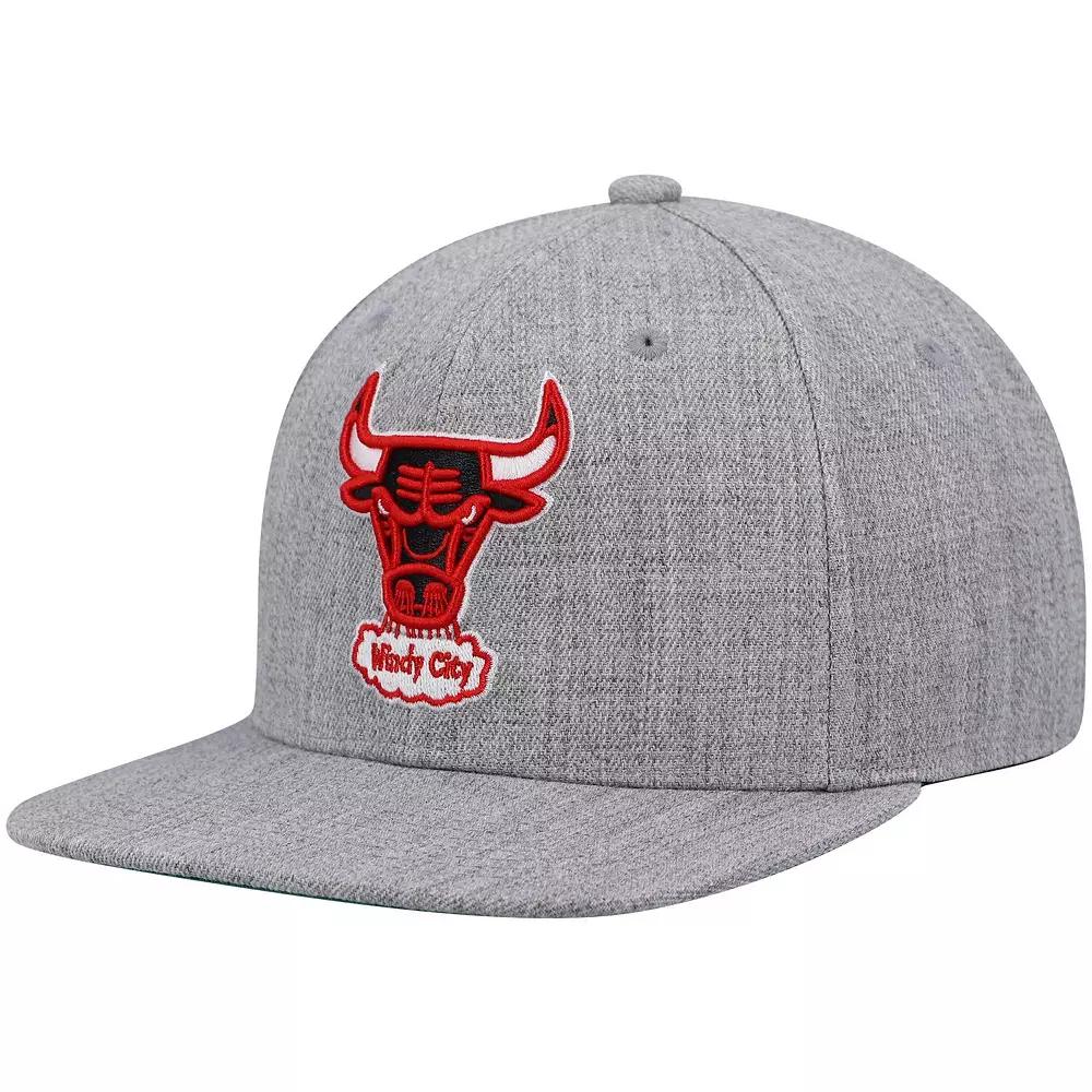 Men's Mitchell & Ness Heathered Gray Chicago Bulls Hardwood Classics Team 2.0 Snapback Hat, Grey Product Image