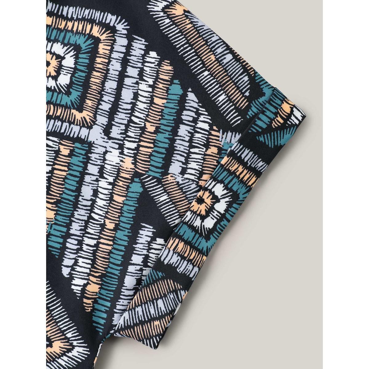 Plus Size Multicolor Geometric Print V-Neck Relaxed Fit Blouse Women At the Office Short sleeve V-neck Work Blouses BloomChic 26/4X Product Image