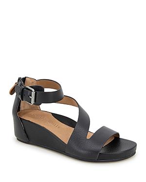 Gentle Souls by Kenneth Cole Womens Gwen Strappy Wedge Sandals Product Image