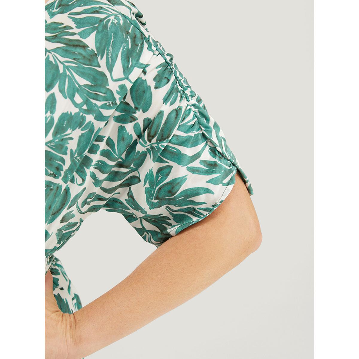 Plus Size Plant Print Pocket Shirred Ruched Sleeve High Low Dress Emerald Women Elegant Ruched V-neck Short sleeve Curvy Midi Dress BloomChic 12/L Product Image